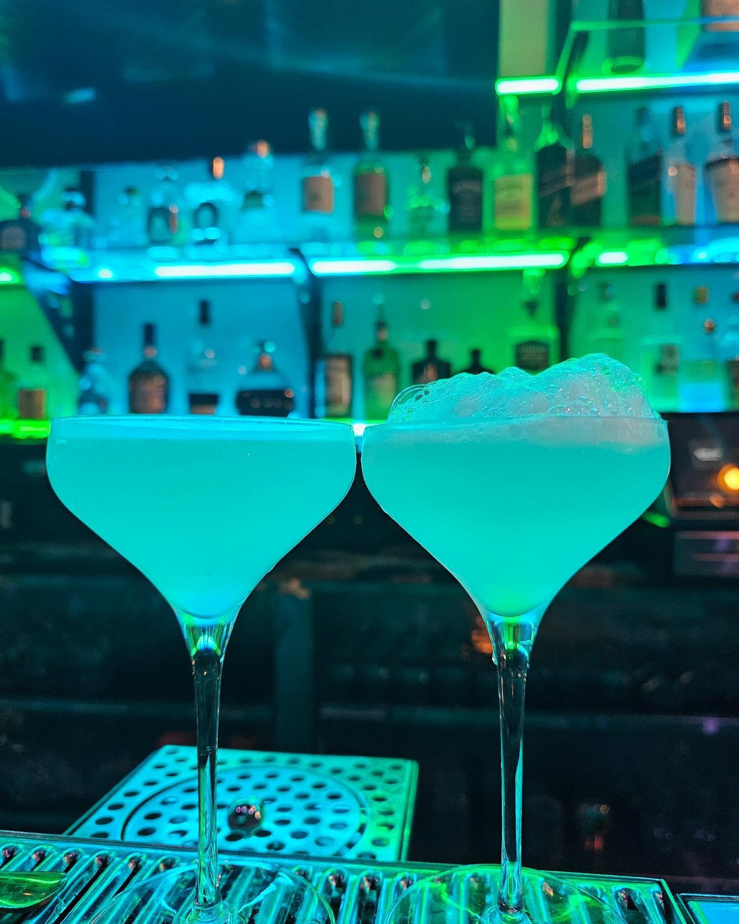 Tag someone in the comments you would share one of our tasty cocktails with here at BOSK&Eacute;!
