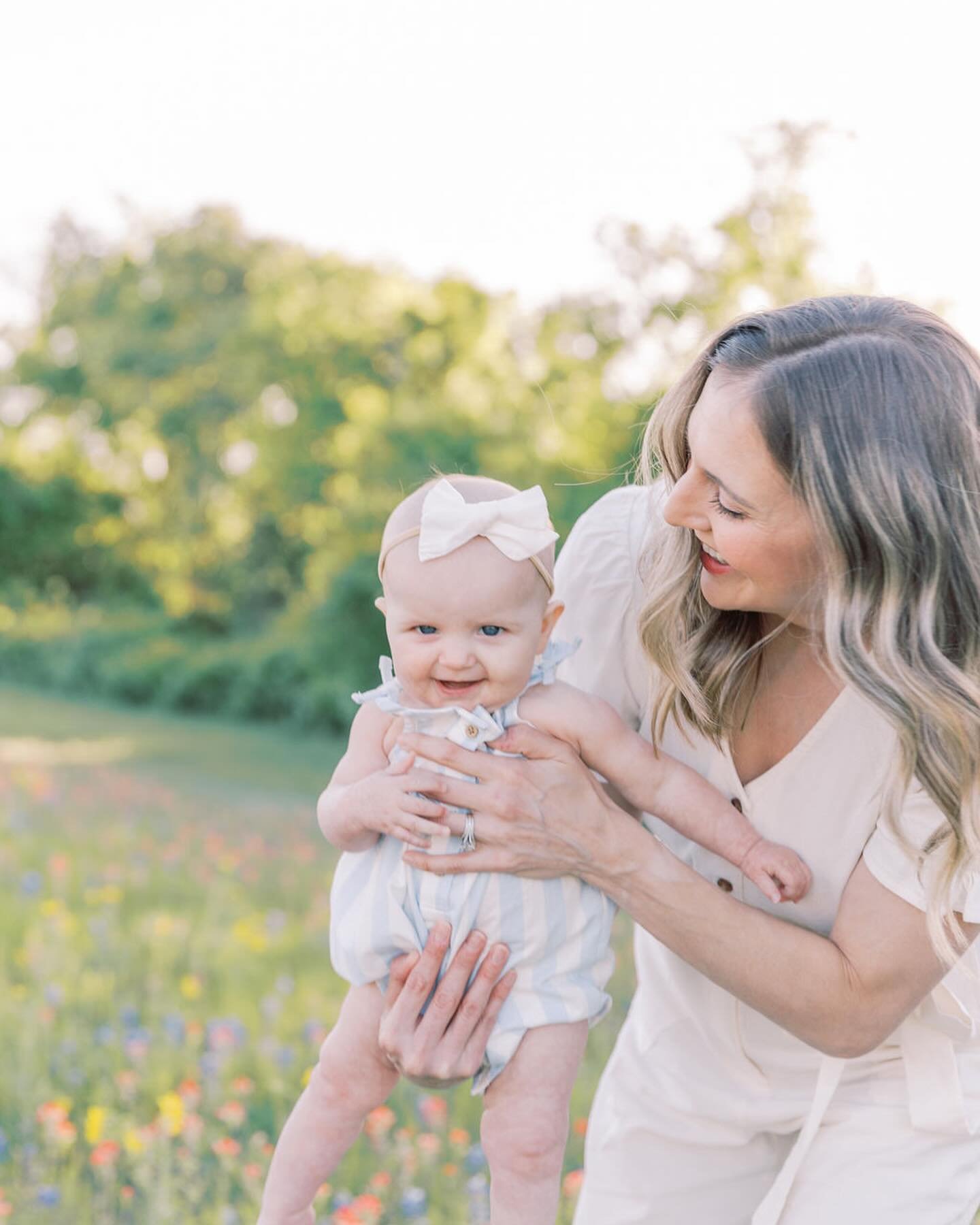 It&rsquo;s always an honor when clients return for updated portraits. Erin wanted photos in the bluebonnets and with her husband&rsquo;s crazy and unpredictable work schedule, she opted for mommy &amp; me photos instead! Erin absolutely ROCKED this s