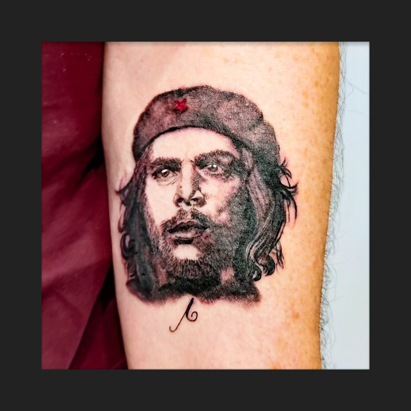 Mini Che for the lovely Bartholomew. #portrait #blacktattoo #tribute #northlakes #tattoo #ink #blackwork #bodyart #art #inkedup #tattooinspiration #artwork #tattooaddict #tattoolife #celebrityinktattoonorthlakes #tattoos #tattooed #tattooartist #tatt