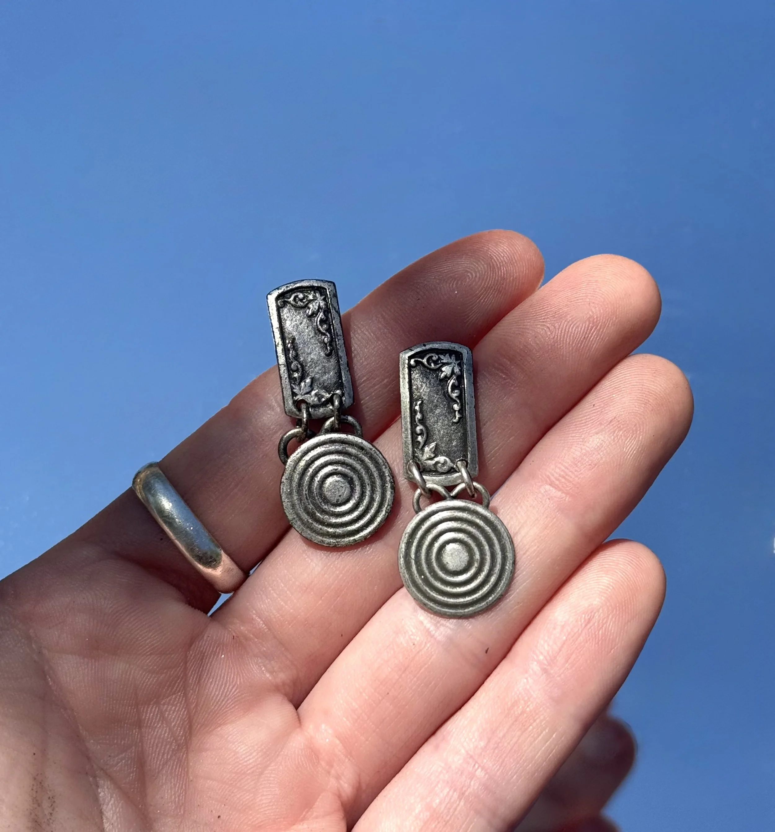 Vintage Geometric Concentric Circle Floral Drop Earrings