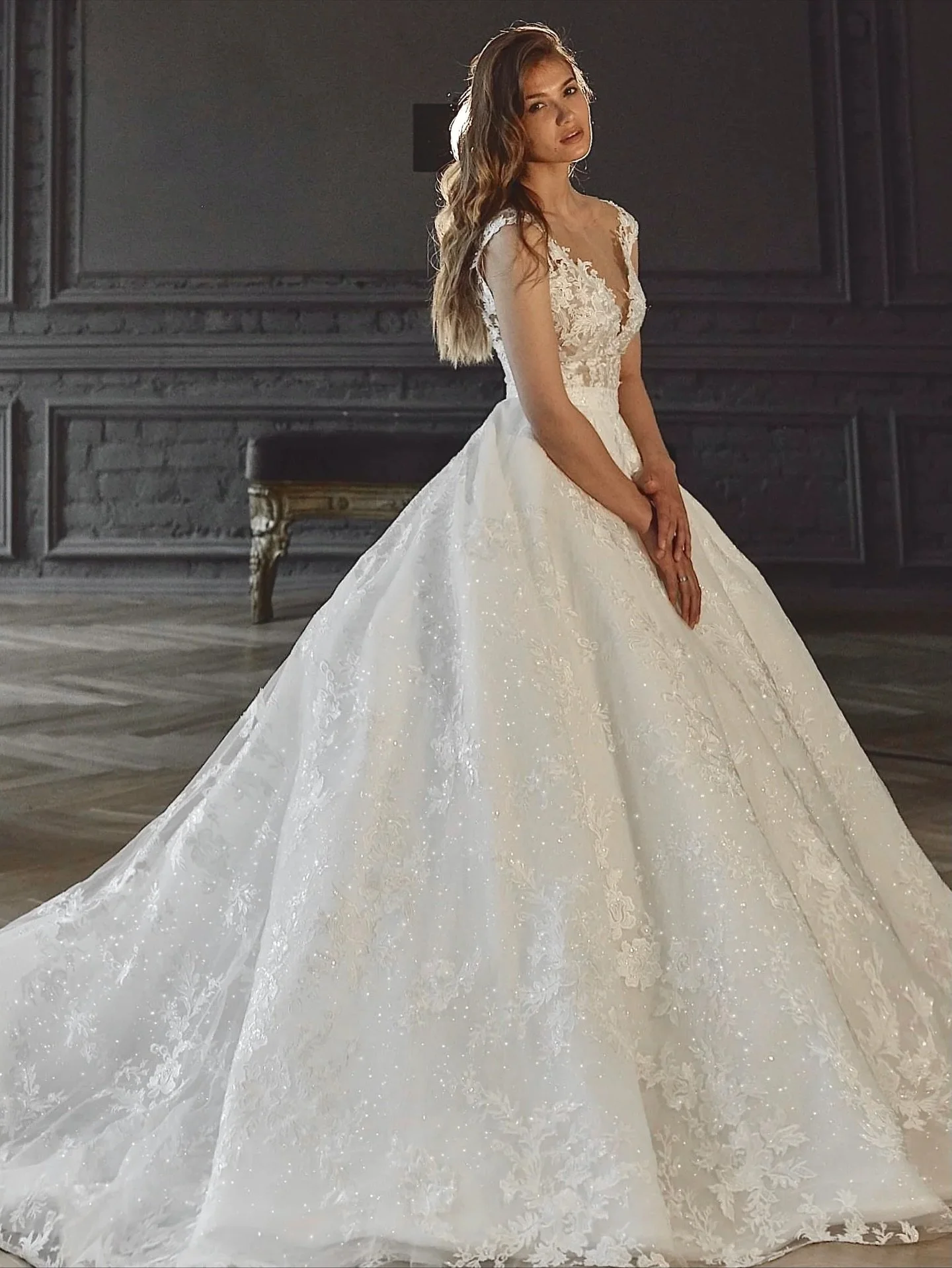 Olivia Bottega Trunk Show- For brides who love a 2-in-1 look 🤍 

Book Now- For Next weekend !