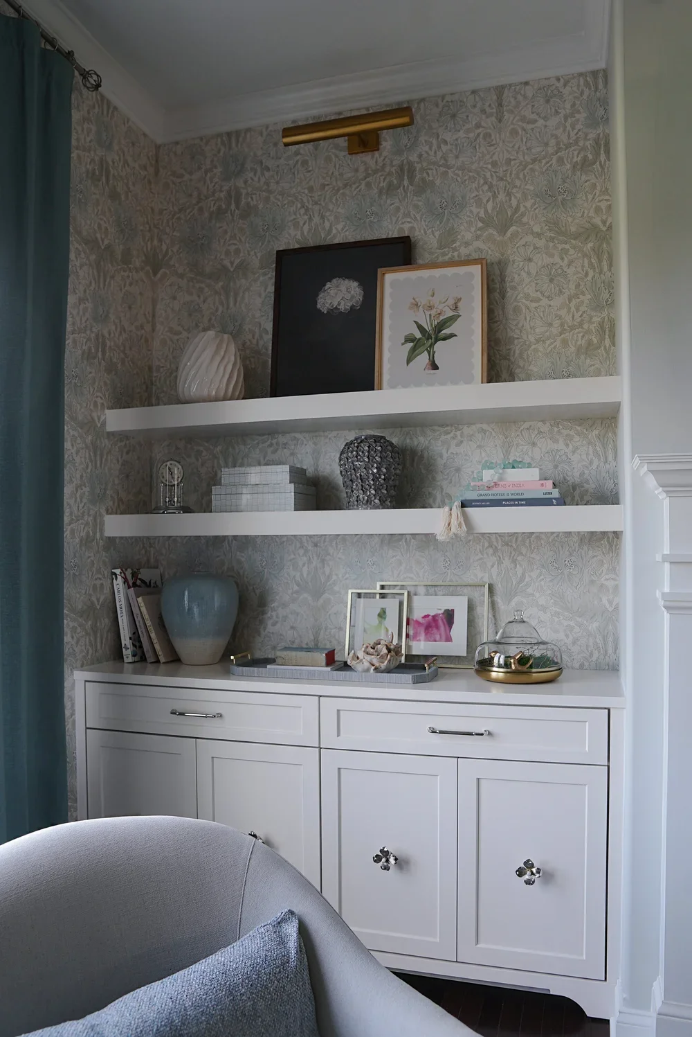 Pittsburgh interior designer Molly Lucas living room design