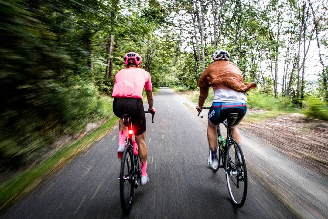 Good riding and good talks with some good guys.

#foreverbuttphotos | #rapha | #fromwhereiride | #outsideisfree | #wymtm | #cycling | #cyclinglife | #rideyourbike | #ridwithus | #notbeachroad | #roadslikethese | #instacycle