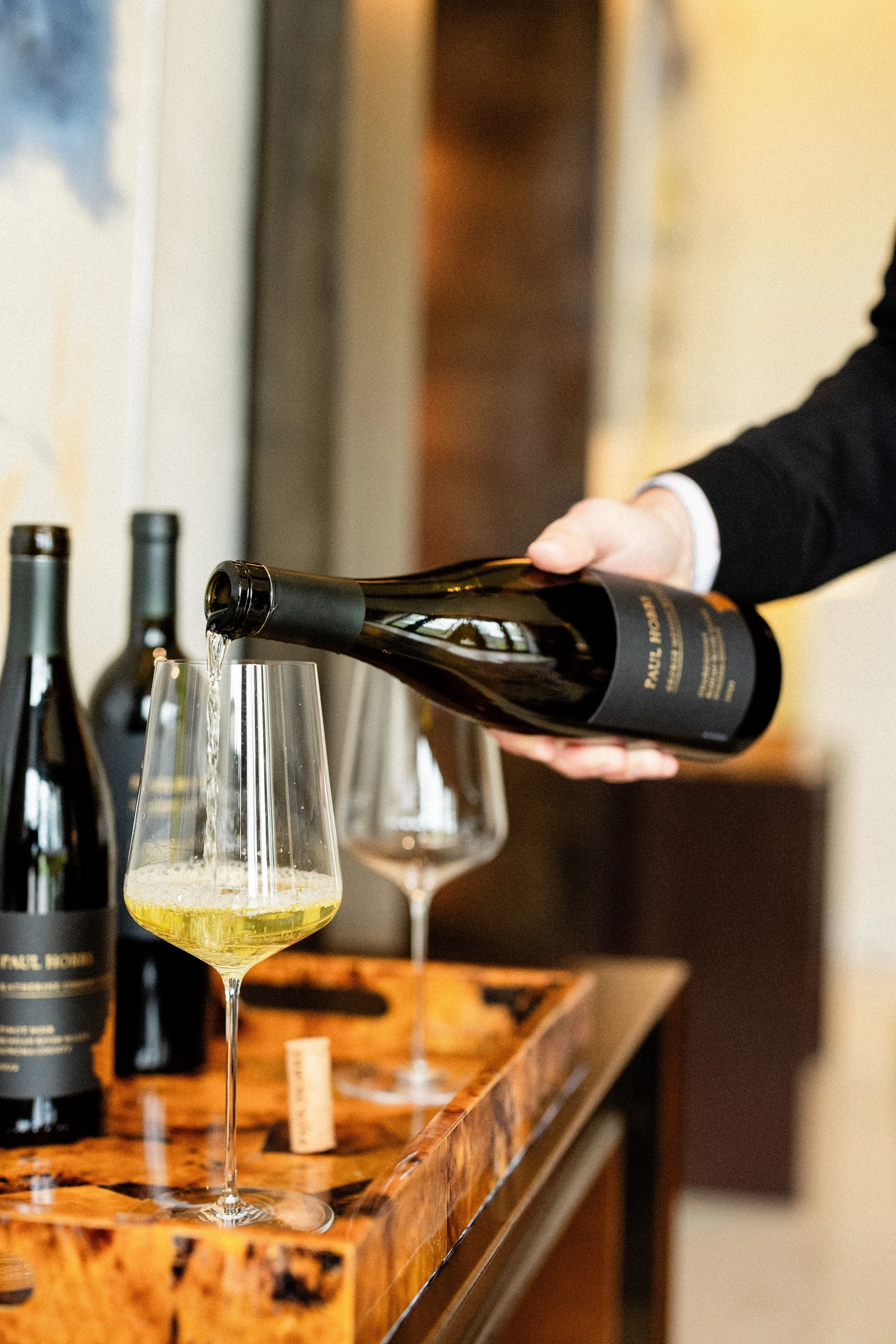 Mike_Larson_0011_2025 MLM_Mike_Larson_0137_PaulHobbs2025BrandingRefresh_1C6A8479.jpg