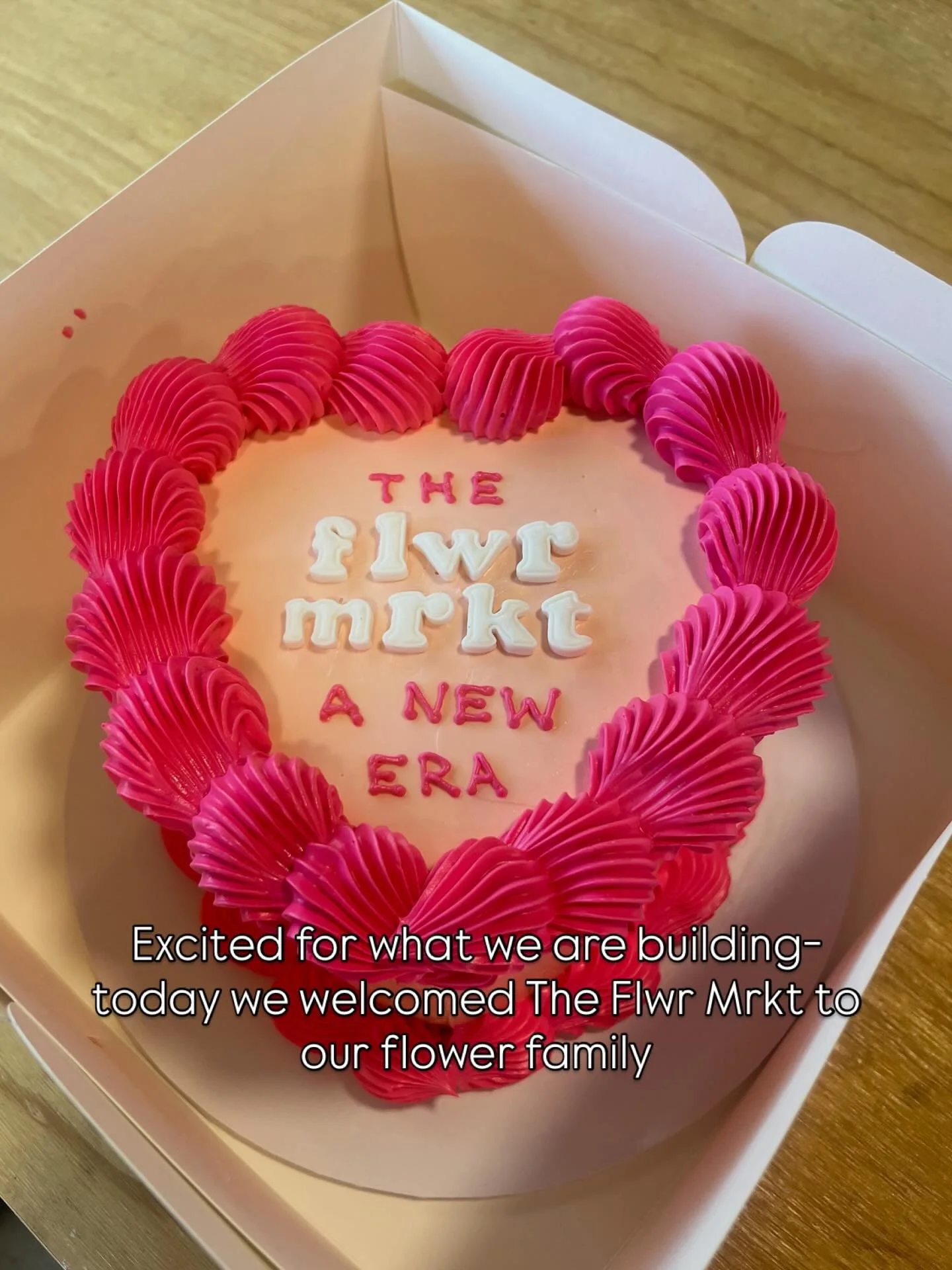 Looking forward to taking over the reins of this beautiful little business with a long history of  creating beautiful blooms in Caloundra. 
It is a privilege and an honour 🌸I wishing Stacey every happiness for her next adventure