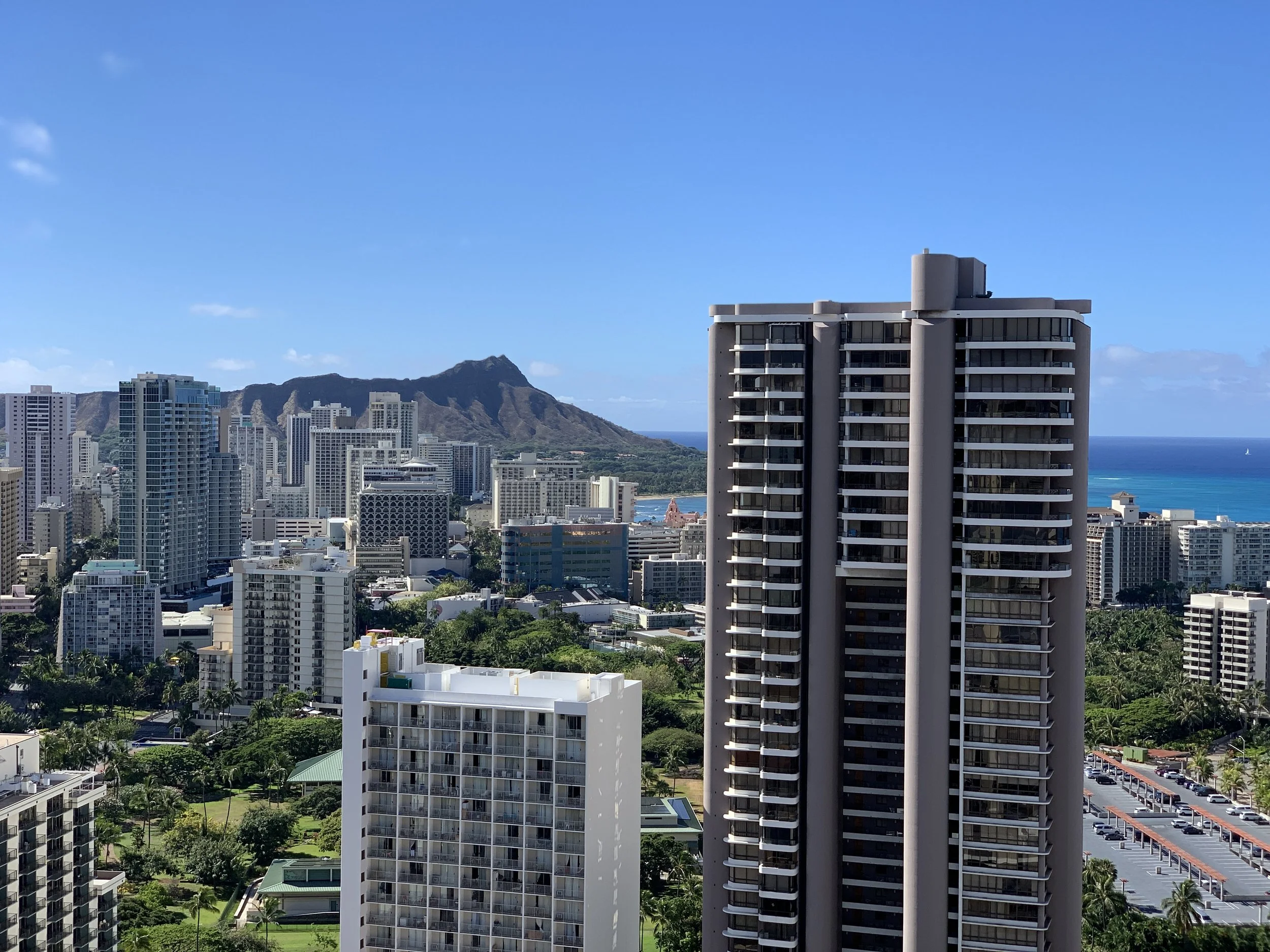 Vista di Waikiki...con Testa di Diamanti in fondo (Diamond Head), un vulcano spento