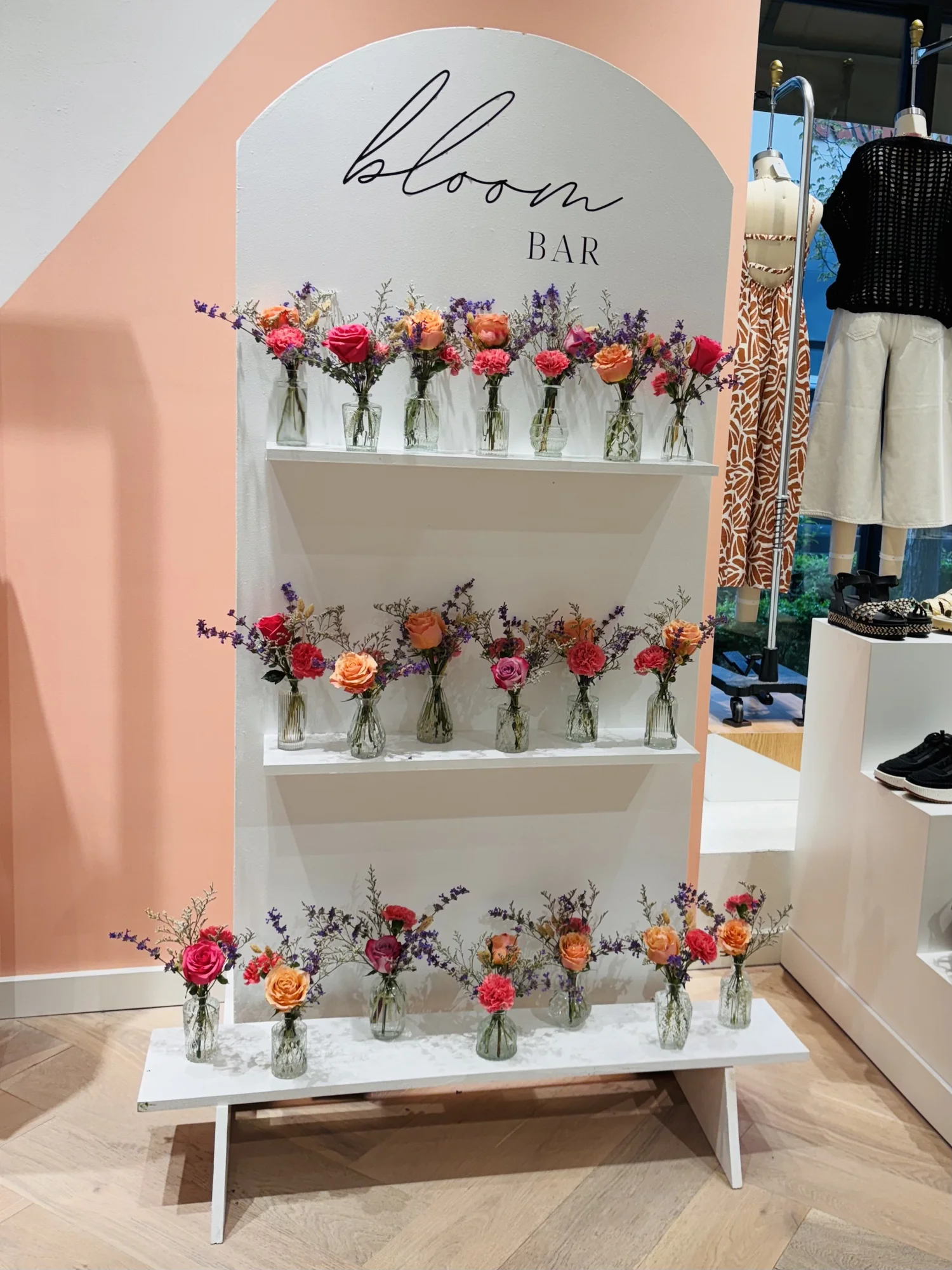 Bloom Bar BLOOM ROOM FLORAL bloom-bar-bloom-room-floral