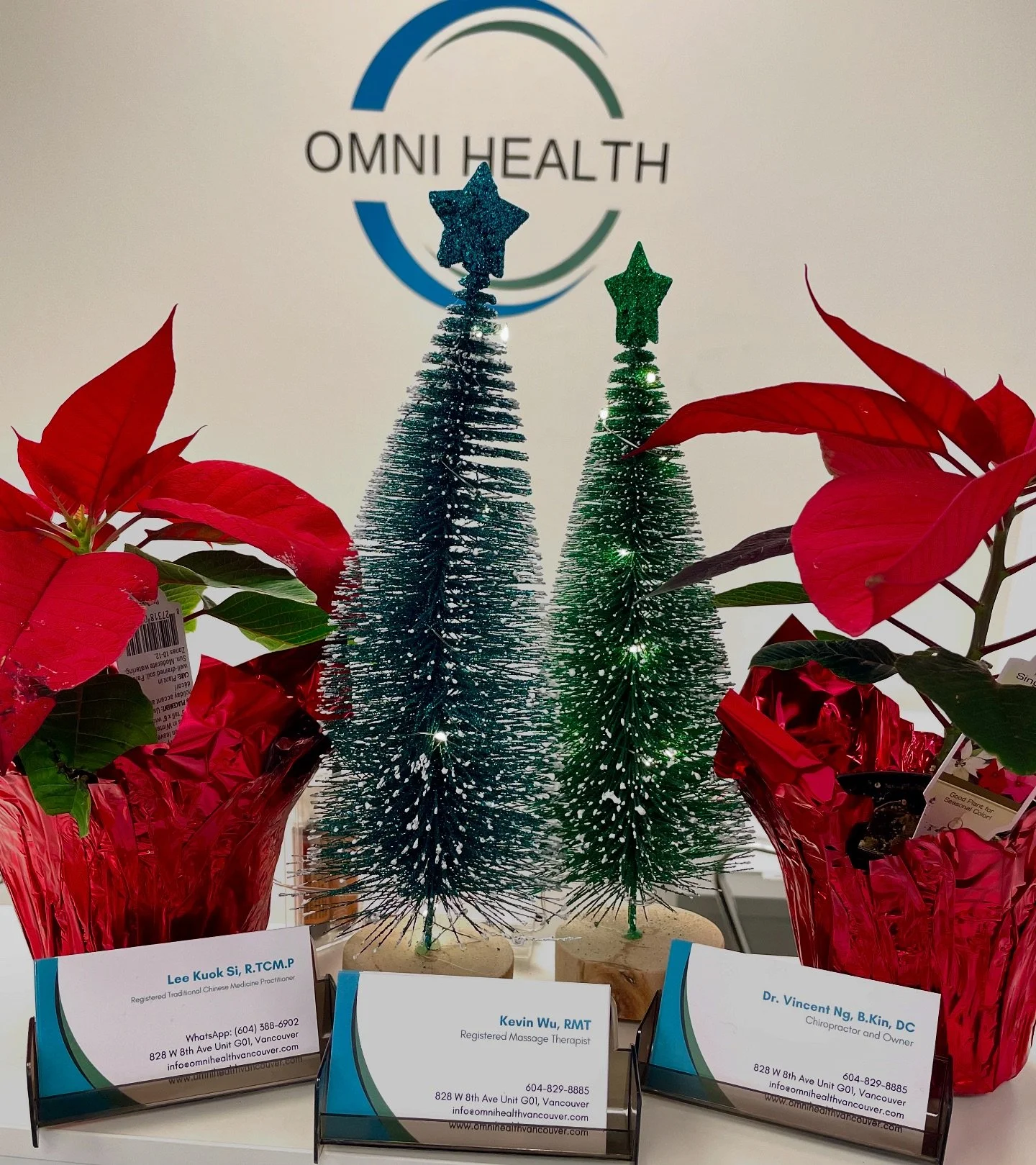 Book your massage therapy and chiropractic appointment today to feel your best for holiday season! 

Link in bio 

#chiropractor #rmt #massagetherapy #vancouver #wellness #backpain #headache #stressrelief