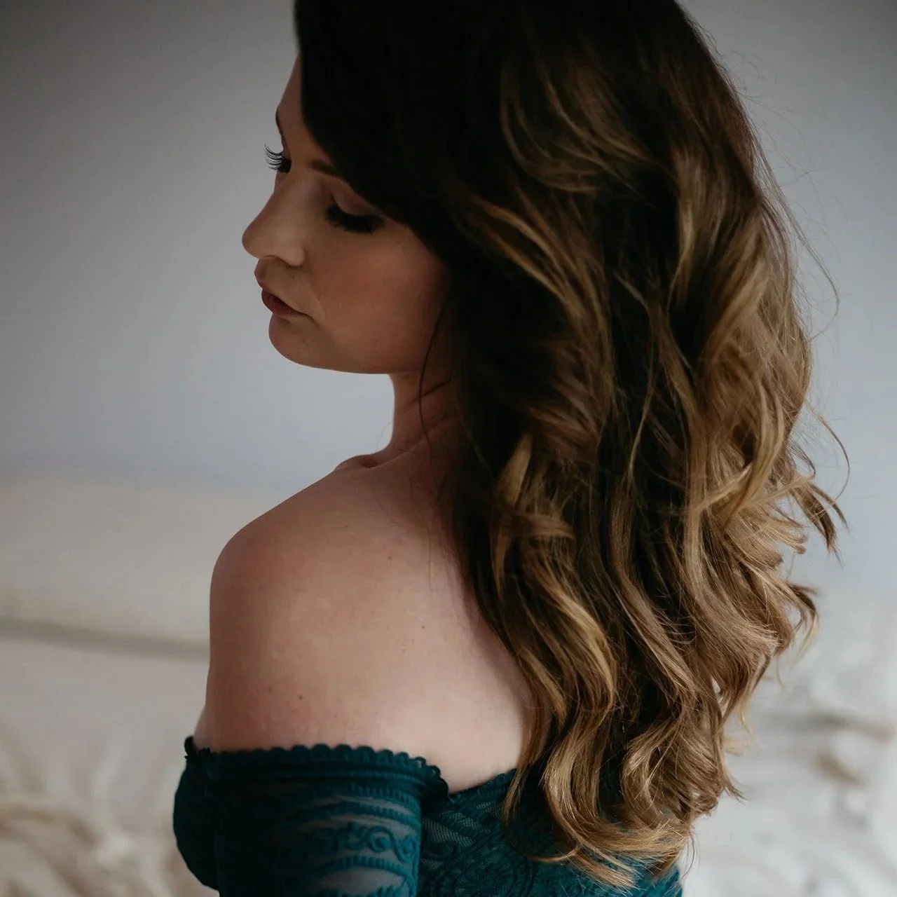 www.montreal-boudoir.com_KELLYANNE-7_websize.jpg