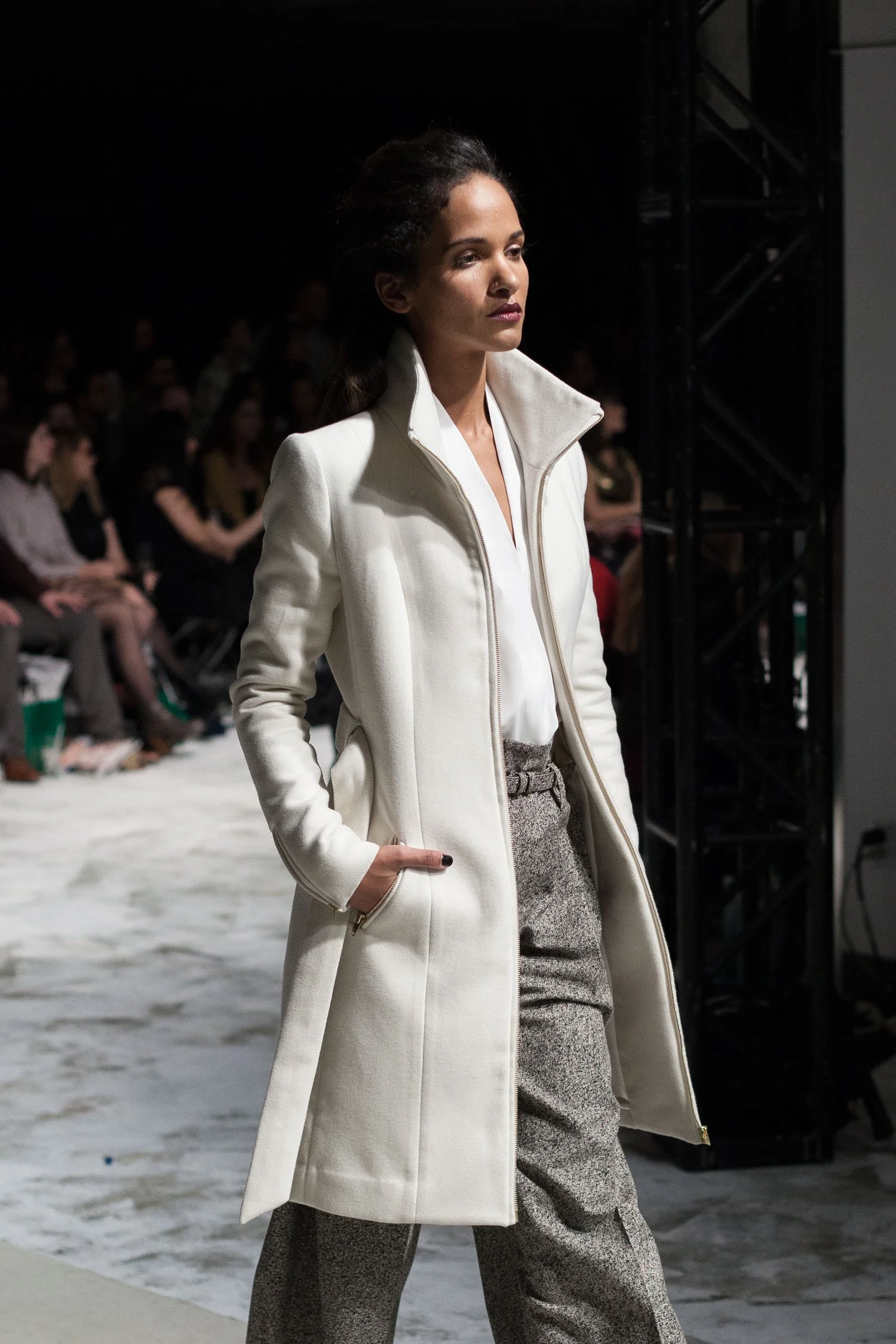 21 White Wool winter coat women custom canada.jpg