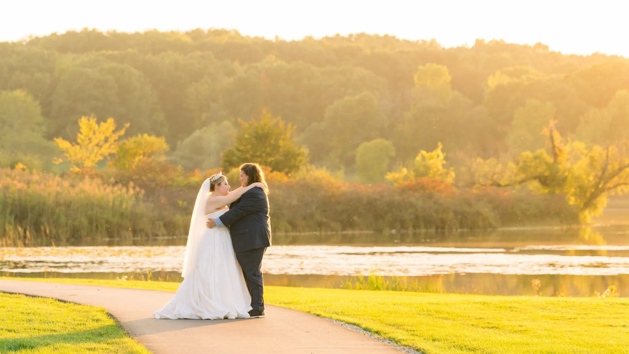 A Beautiful Lakefront Wedding at Walden Woods in Howell, Michigan