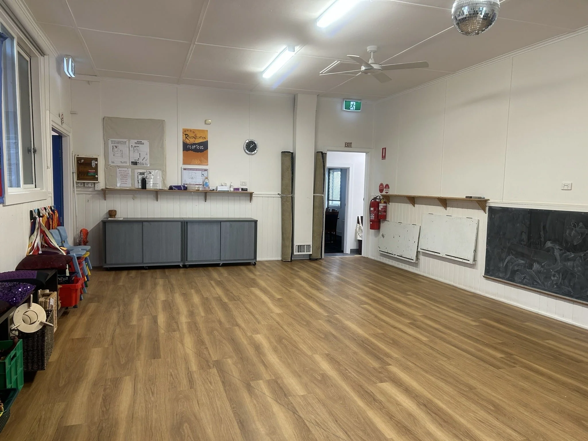 This is an image of Jika Jika Community Centre's small community room in Northcote