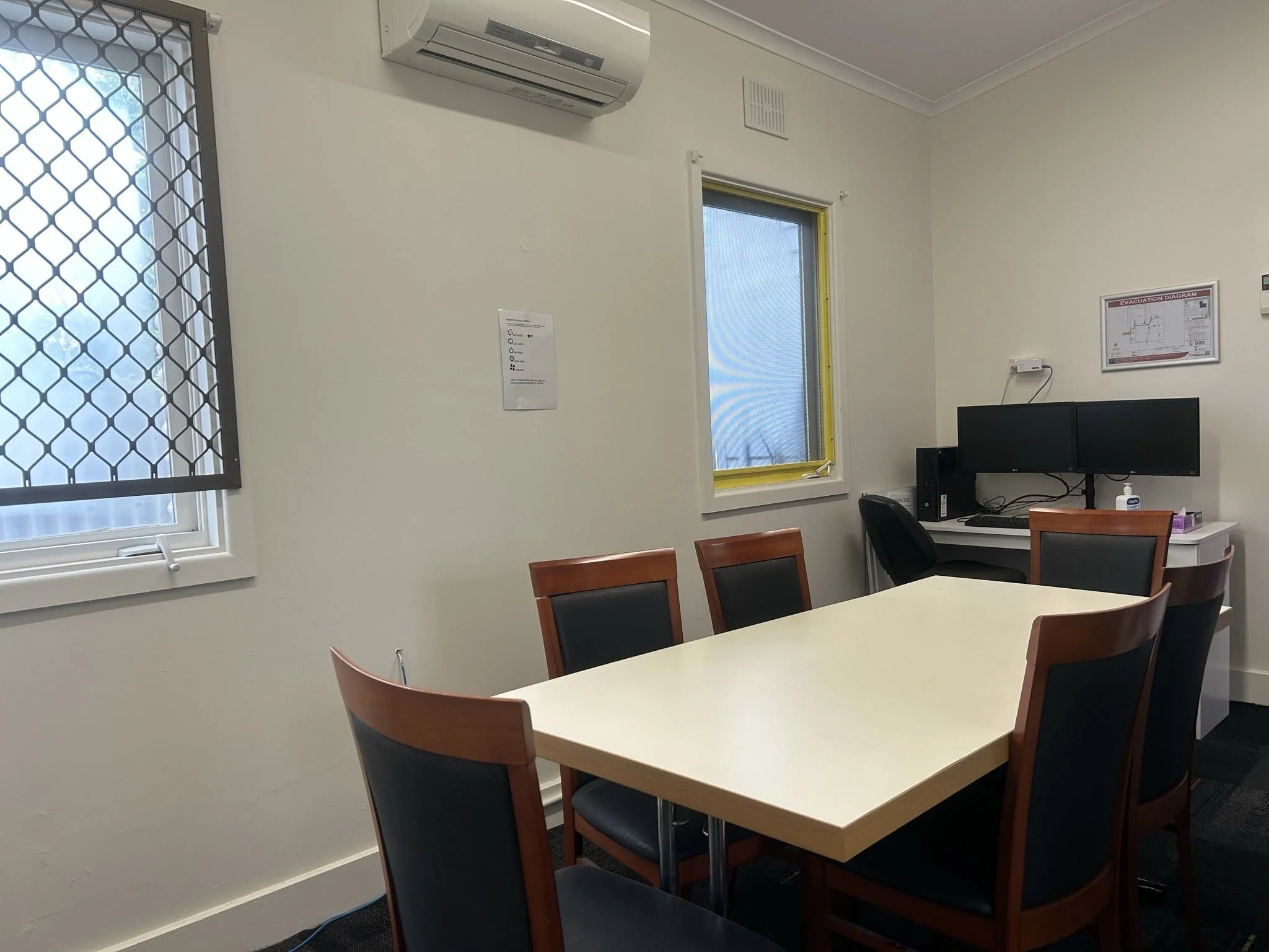This is an image of Jika Jika Community Centre's meeting room in Northcote