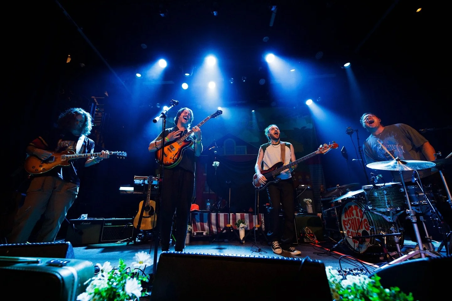 @artsfishingclub &mdash; @irvingplaza &mdash; 09/23/2025

✶ photos by @harlenlc for @krimsonmag

♯ #artsfishingclub #indie #the502s #supernaturalgroove #falltour #musicphotography #newmusic2025 #irvingplaza #nyc #livemusic #canon #indierock