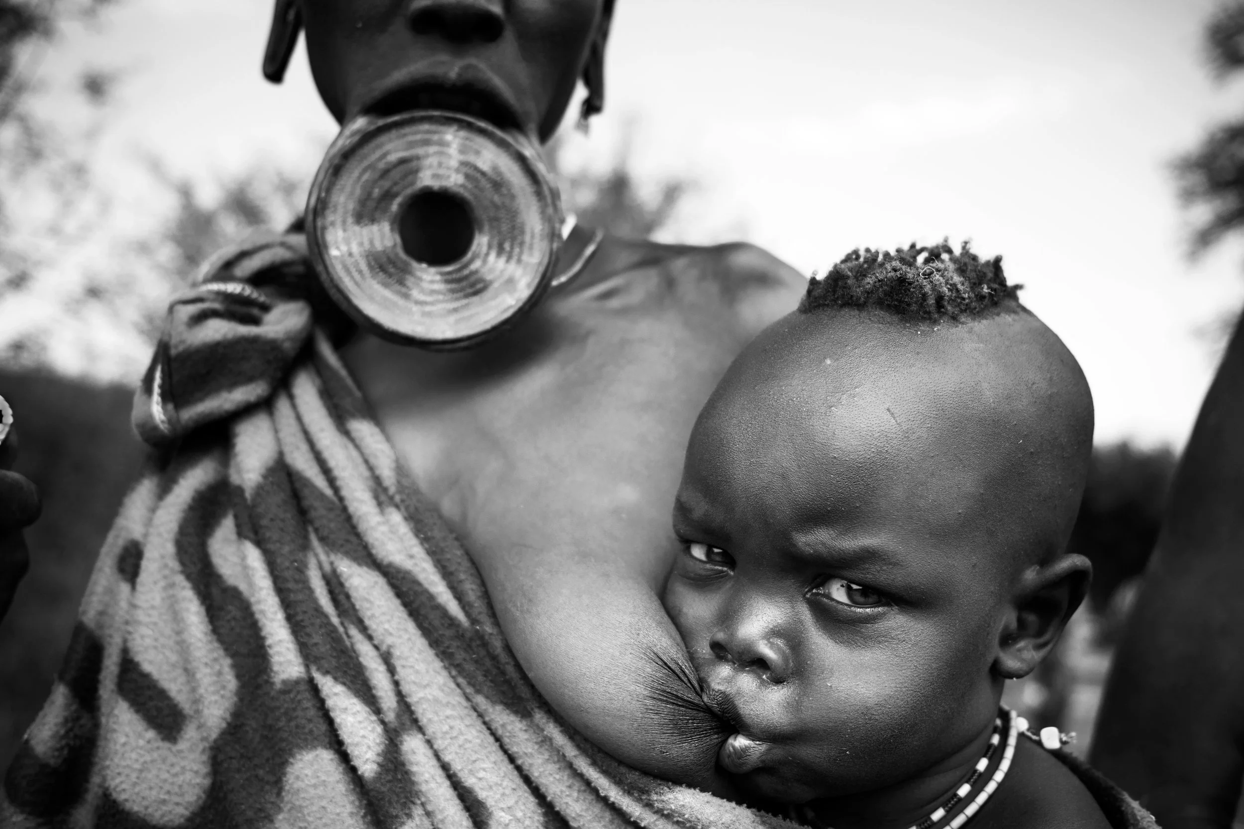The Gaze - Omo Valley, Ethiopia  (Cod. QL005)
