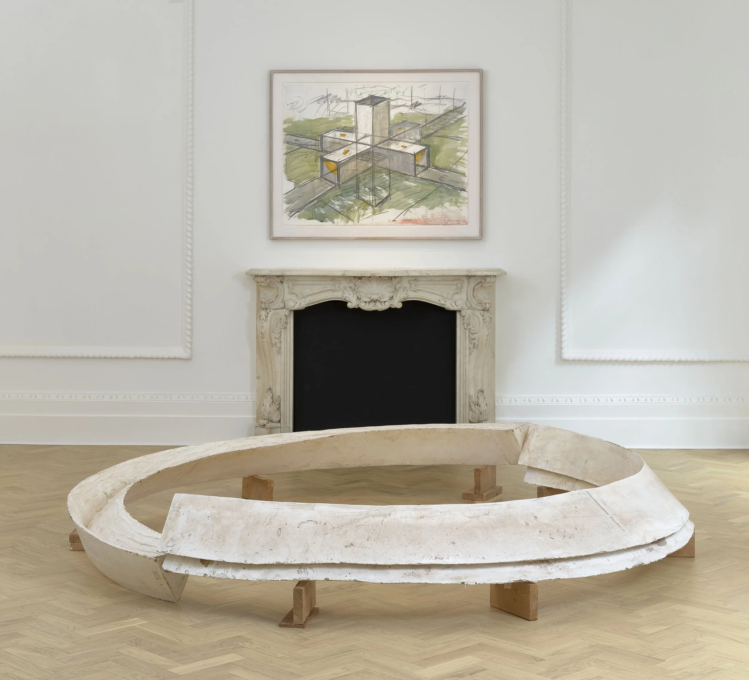 Bruce Nauman,

Skewed Tunnel and Trench in False Perspective,

1981,

Plaster, burlap, wood,

45.1 x 302.3 x 302.3 cm / (17¾ x 119⅛ x 119⅛ in)