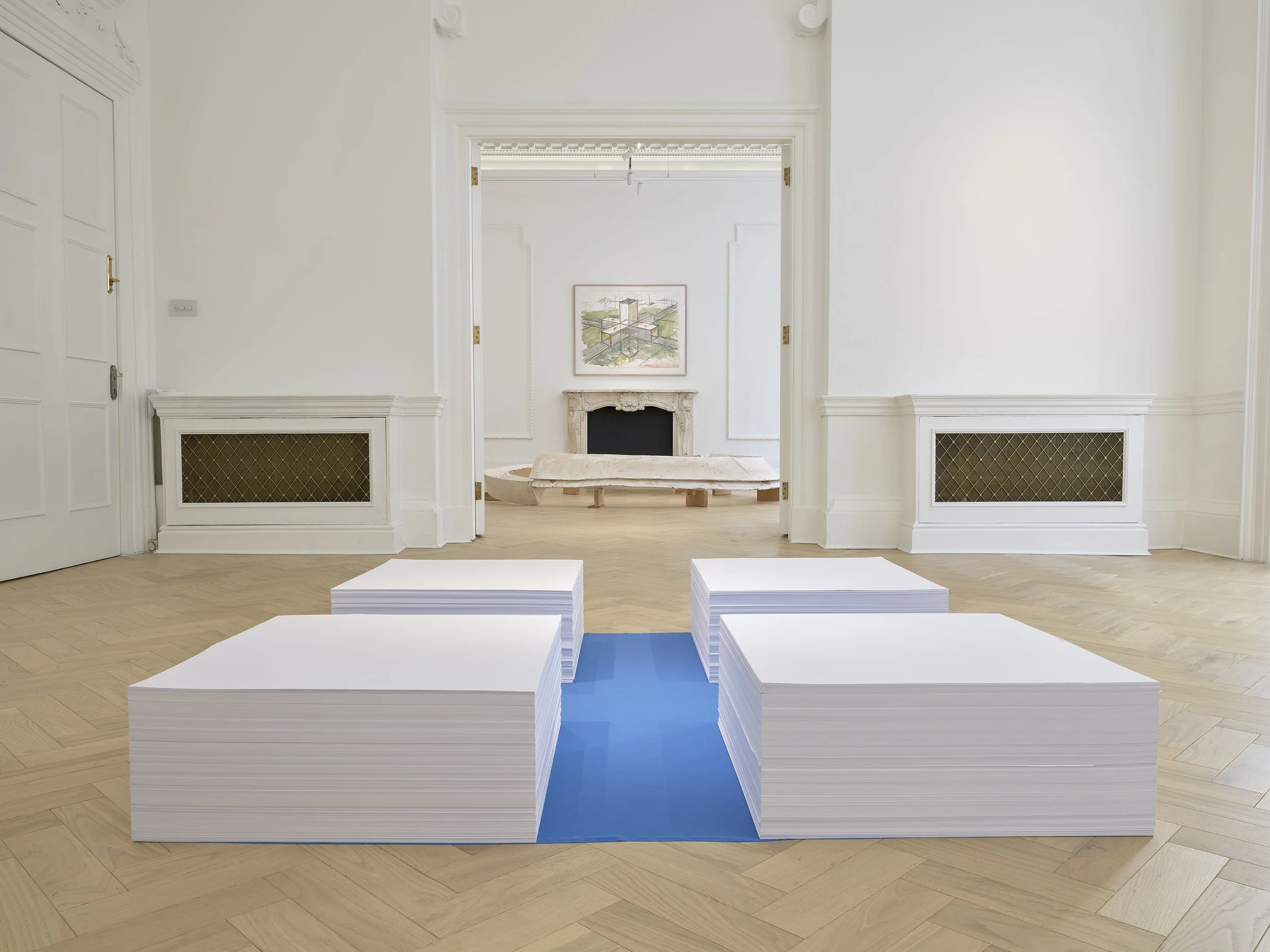 Felix Gonzalez-Torres,
Untitled (Blue Cross),
1990,
Blue fabric and paper, endless copies
9 inches at ideal height x 59 x 59 inches overall / Paper: Four parts: 9 inches at ideal height x
23 x 23 inches (original paper size) each,
Cat Rais / Artist R