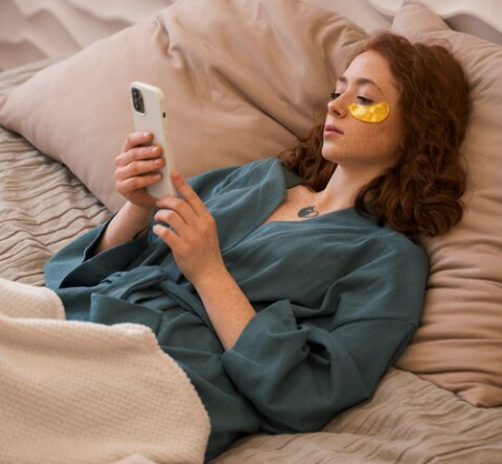Doomscrolling before bed can affect sleep and mental wellbeing