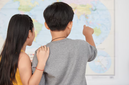 Discover how grief can stack across expat moves for children & teenagers with Counsellor & Parenting Coach, Paula Brunning, of The Counselling Place
