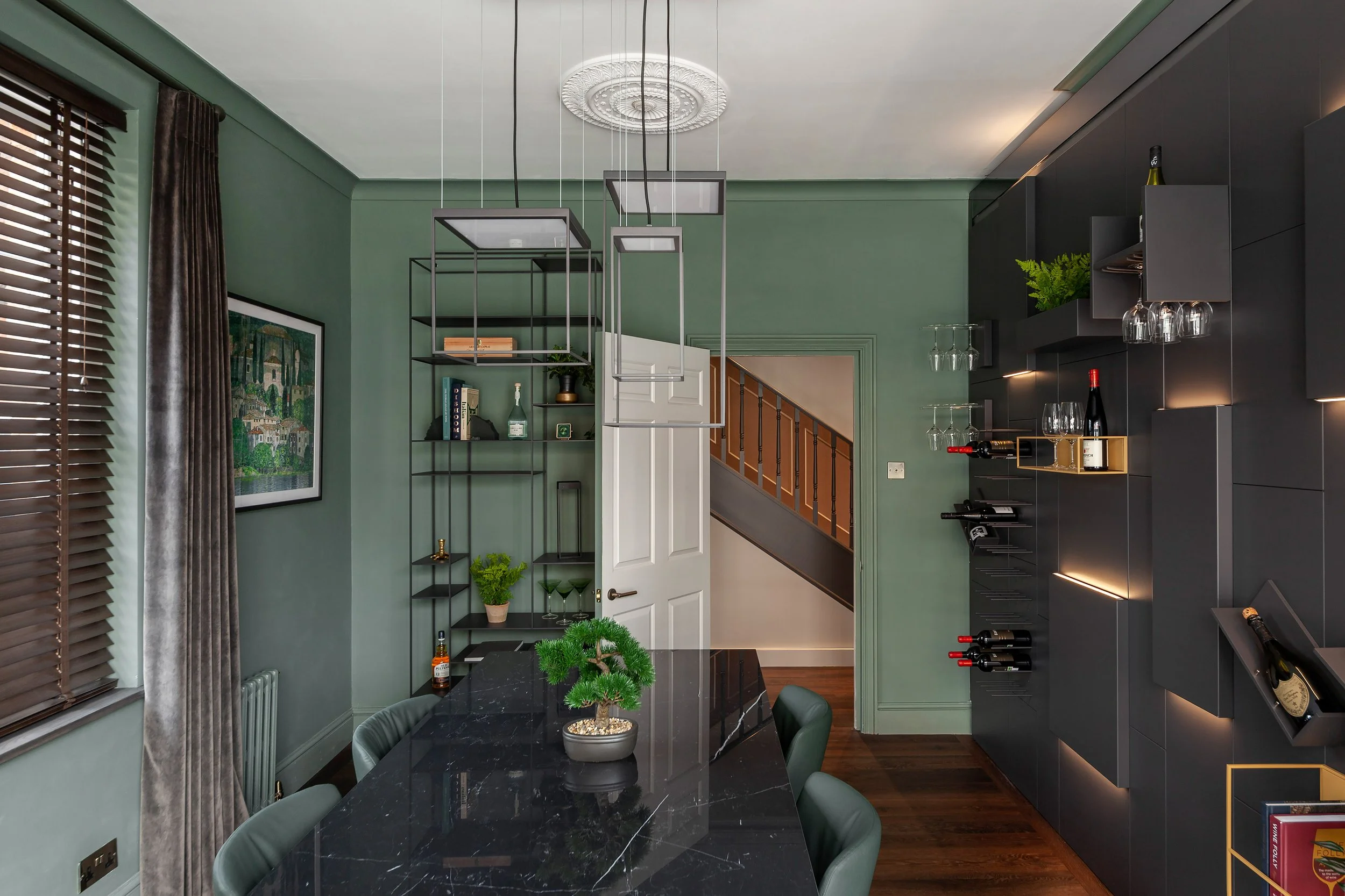 Reigate Kitch Showrm057.jpg