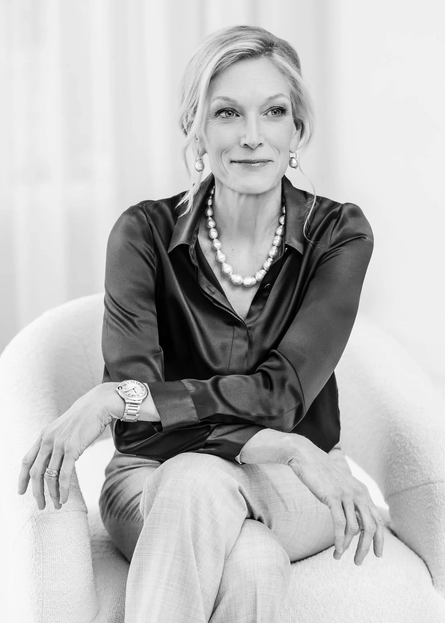 professional-headshot-black-white-nashville-delphine-damon.jpg