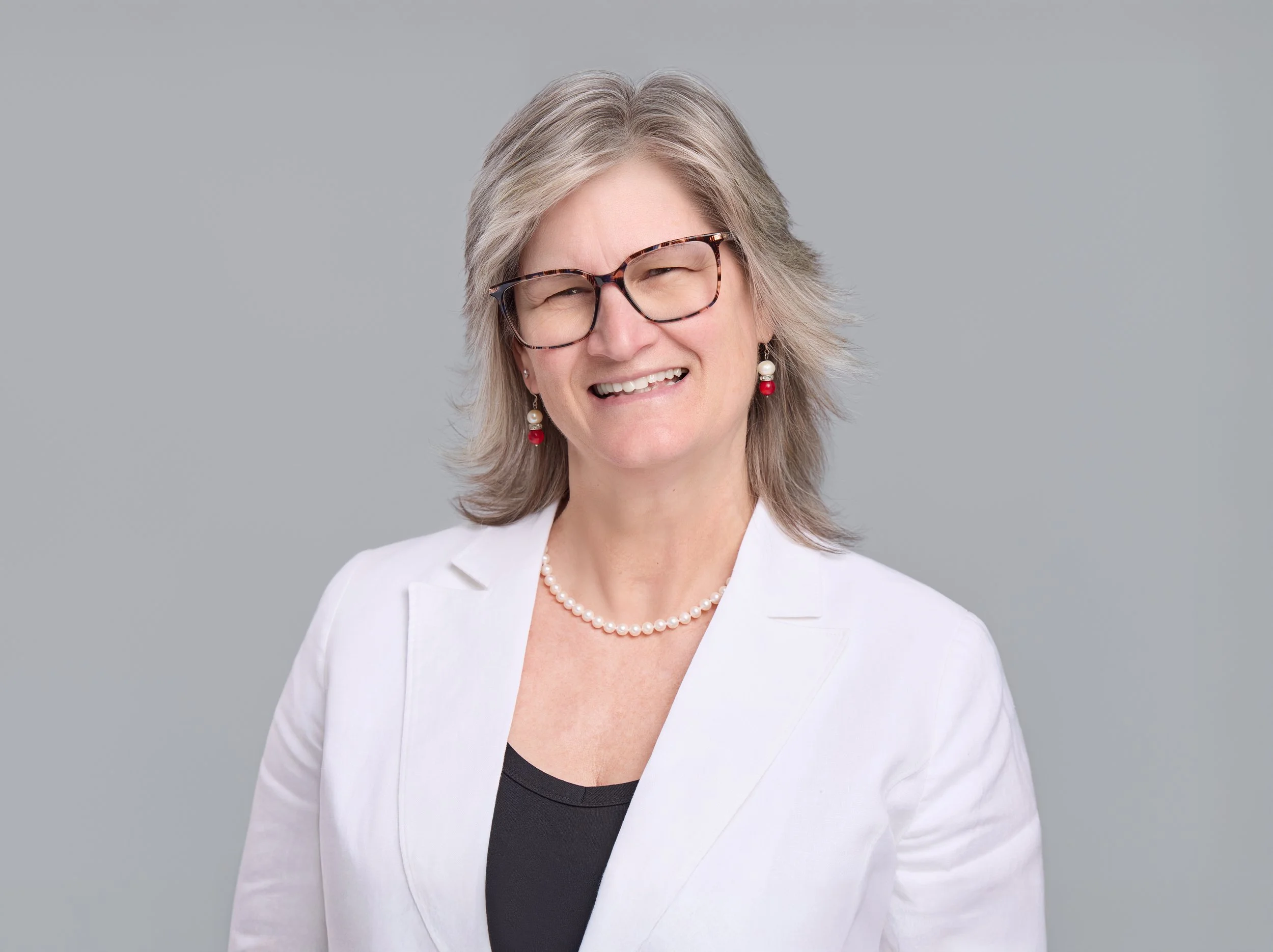 Deborah-Simmons-Bank-001.jpg