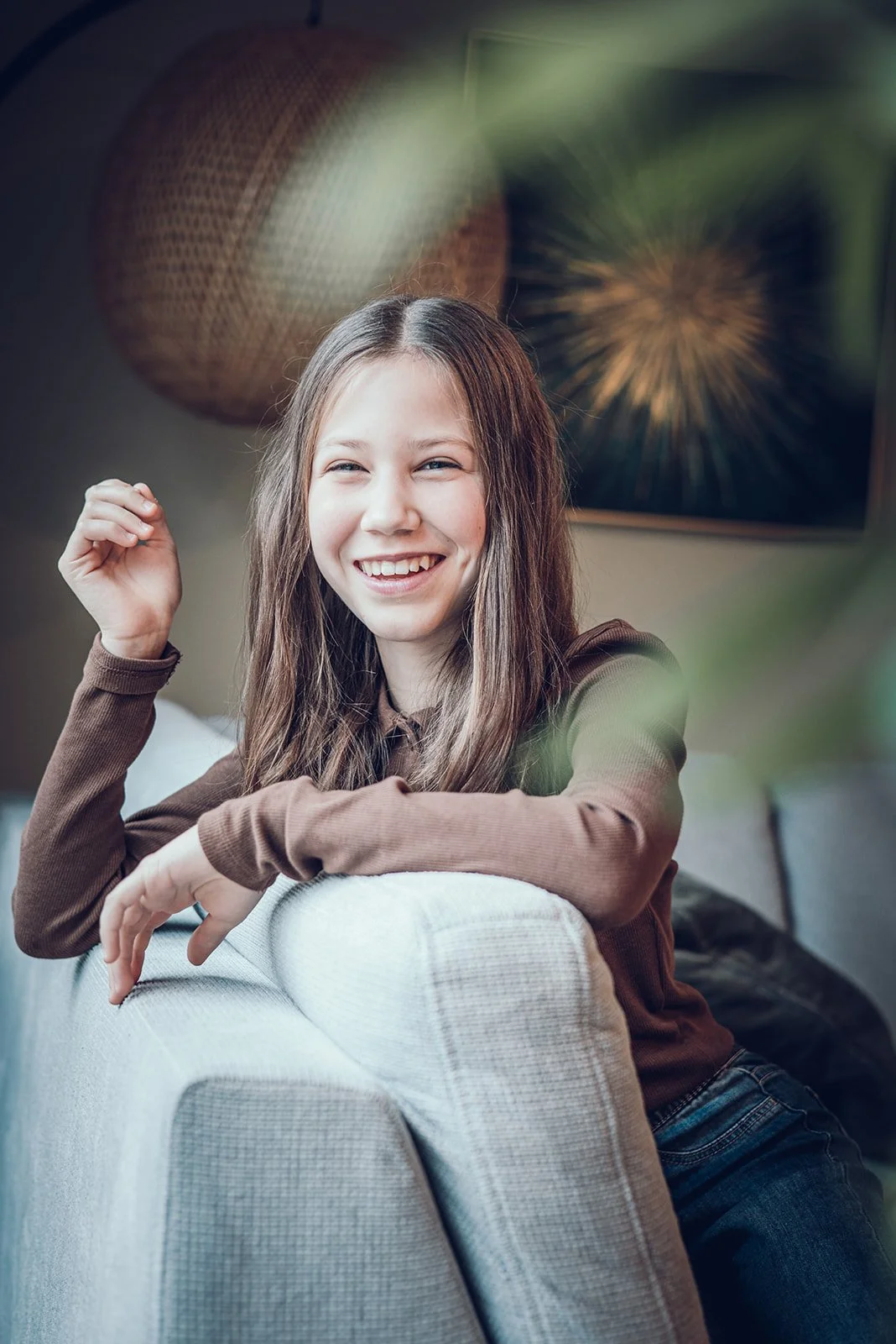 Homestory Familienfotografie – Eltern mit drei Kindern zuhause