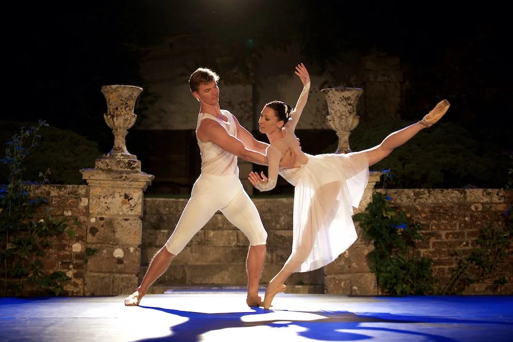 Sml Gregory Dean and Mara Galeazzi at Hatch House Ballet Under the Stars. Photograph Alice Pennefather copy.jpeg