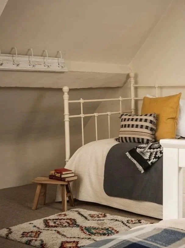 attic 2.jpg