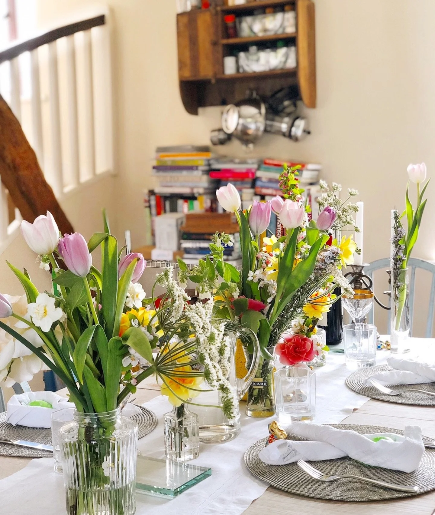 {Wishing everyone a wonderful Easter} Spring has finally sprung and the blue skies are ready to welcome the best months of the year. 🌼🌷🌸🌹🌿We hope you are all enjoying the time with loved ones and cannot wait to share some truly beautiful project