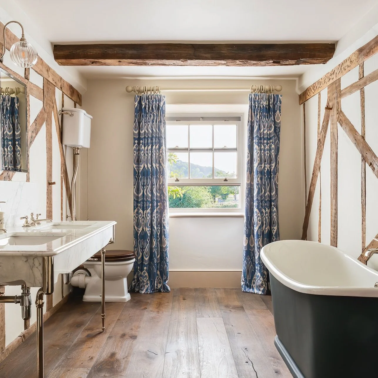 {BATHROOMS} Is there any other room as luxurious as a bathroom of dreams? Still looking fabulous, timeless elegance in our Herefordshire farmhouse project 💙💙💙💙 #interiordesigninspiration #luxuryinteriors #britishinteriors #timelesshomes #hereford