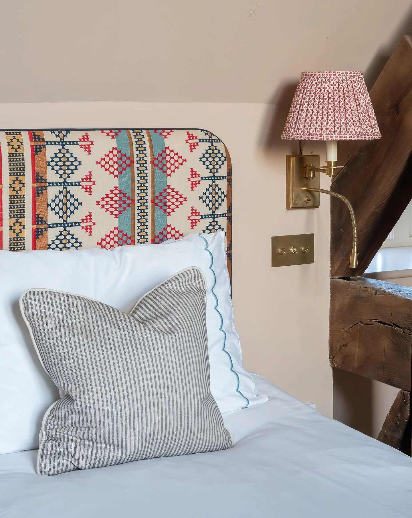 Your bedroom should be calming and peaceful, but that doesn&rsquo;t mean it has to be boring. By mixing natural materials you can still layer and be joyful. A beauty of a shot from our Herefordshire Farmhouse project showcasing some of our favourite 