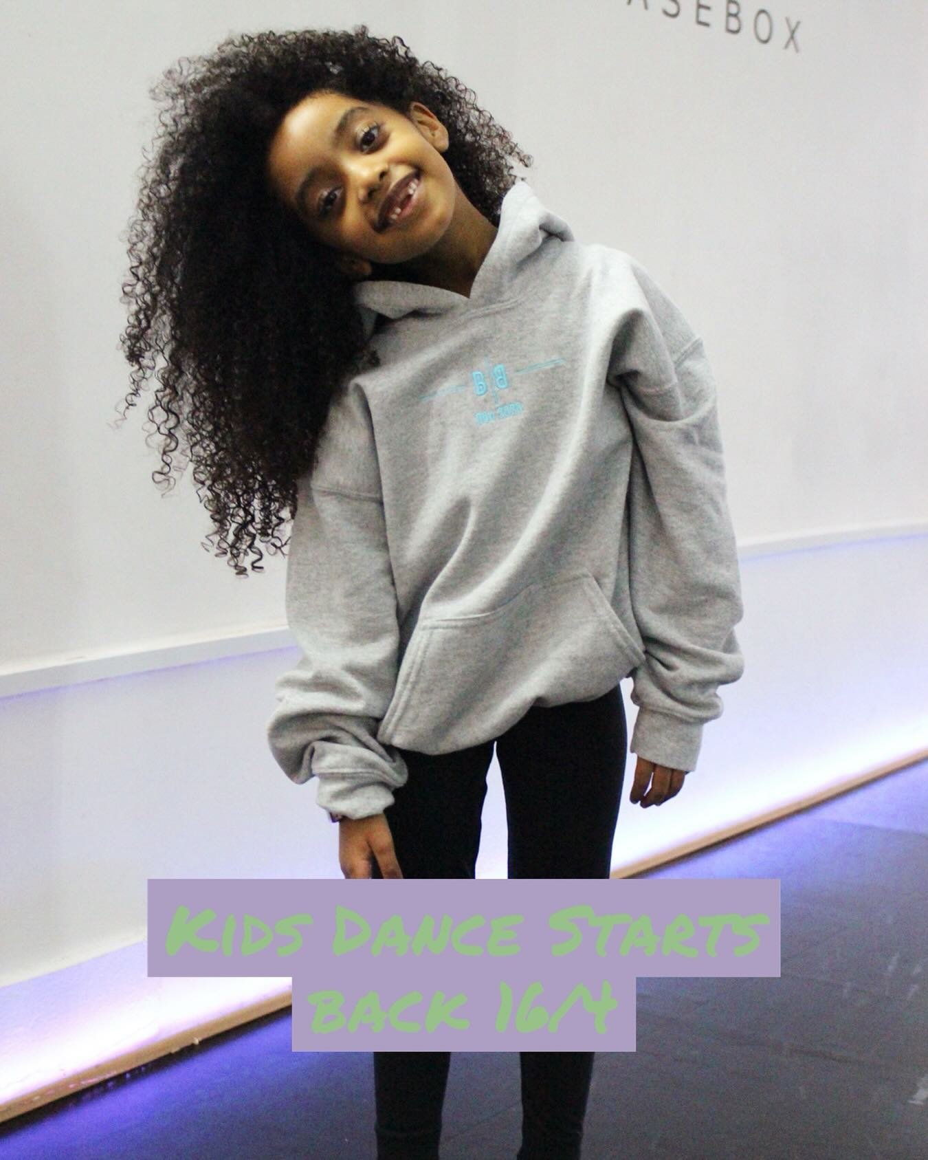 Full speed into the summer term! Our kids dance classes are back tonight! 
#teenstreetdance - Tuesdays 4.30-5.30pm
#kidsstreetdance (7-10yrs)- Sat 11-11.45am
#Lilstreet (4-6yrs) - Sat 11.45-12.15pm
#LilBallet (4-6yrs) - Sat 12.15-12.45pm