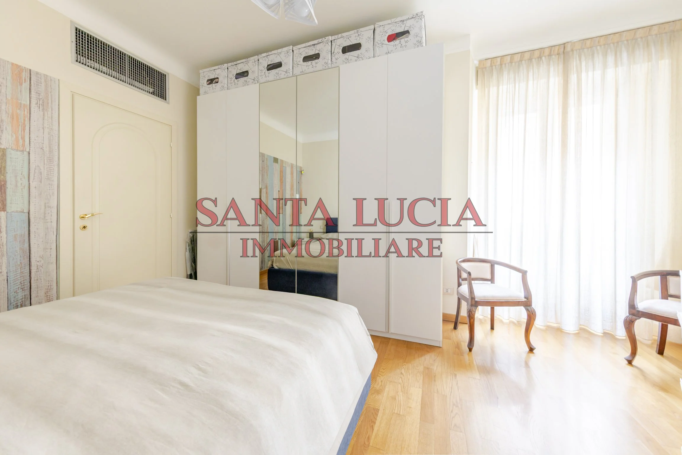 AMPIO ED ELEGANTE BILOCALE - VIA ROSMINI 1/A - SANTA LUCIA IMMOBILIARE
