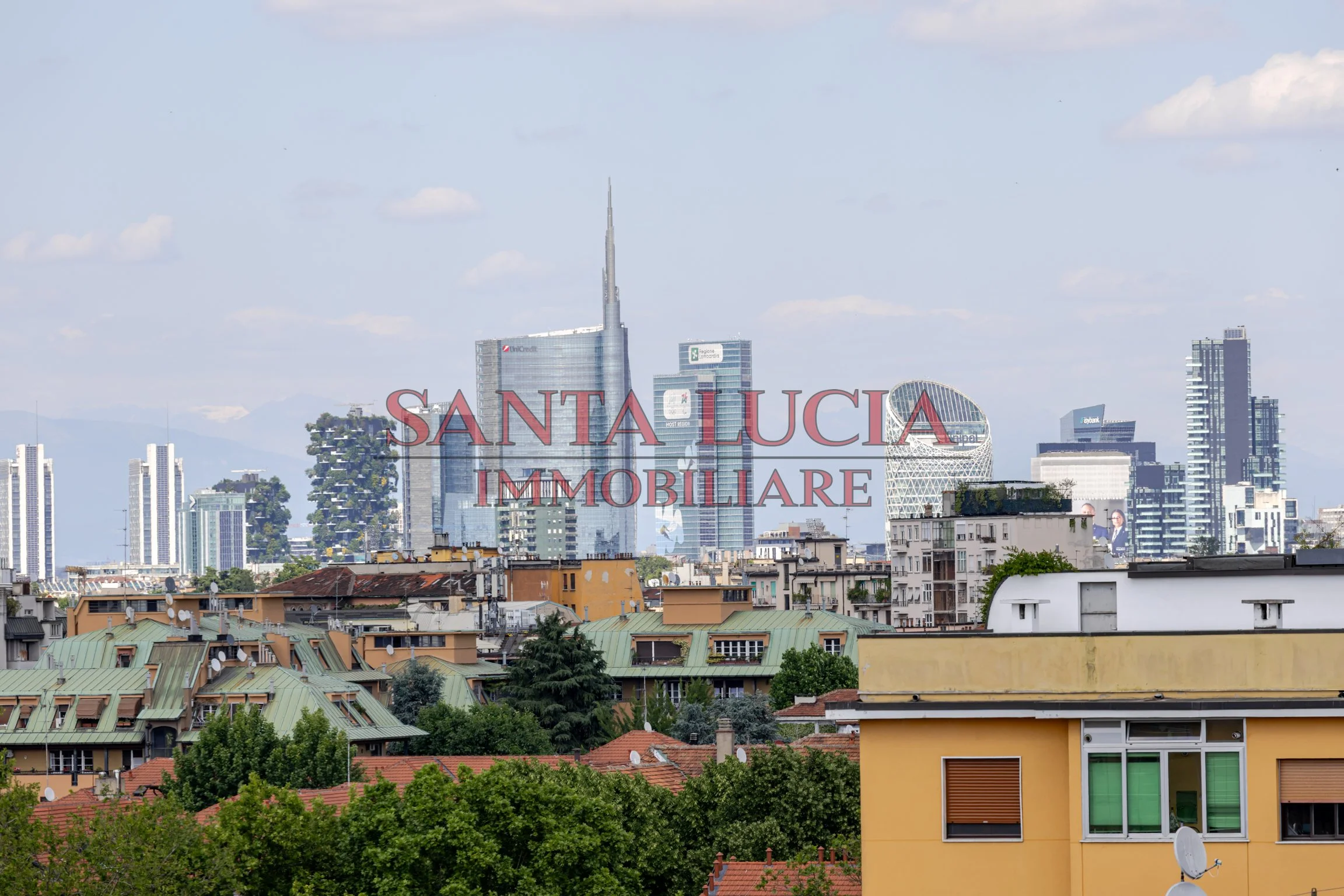 Attico con vista mozzafiato sullo skyline di Milano e alpi - Via Giacomo Boni 29 - Santa Lucia Immobiliare
