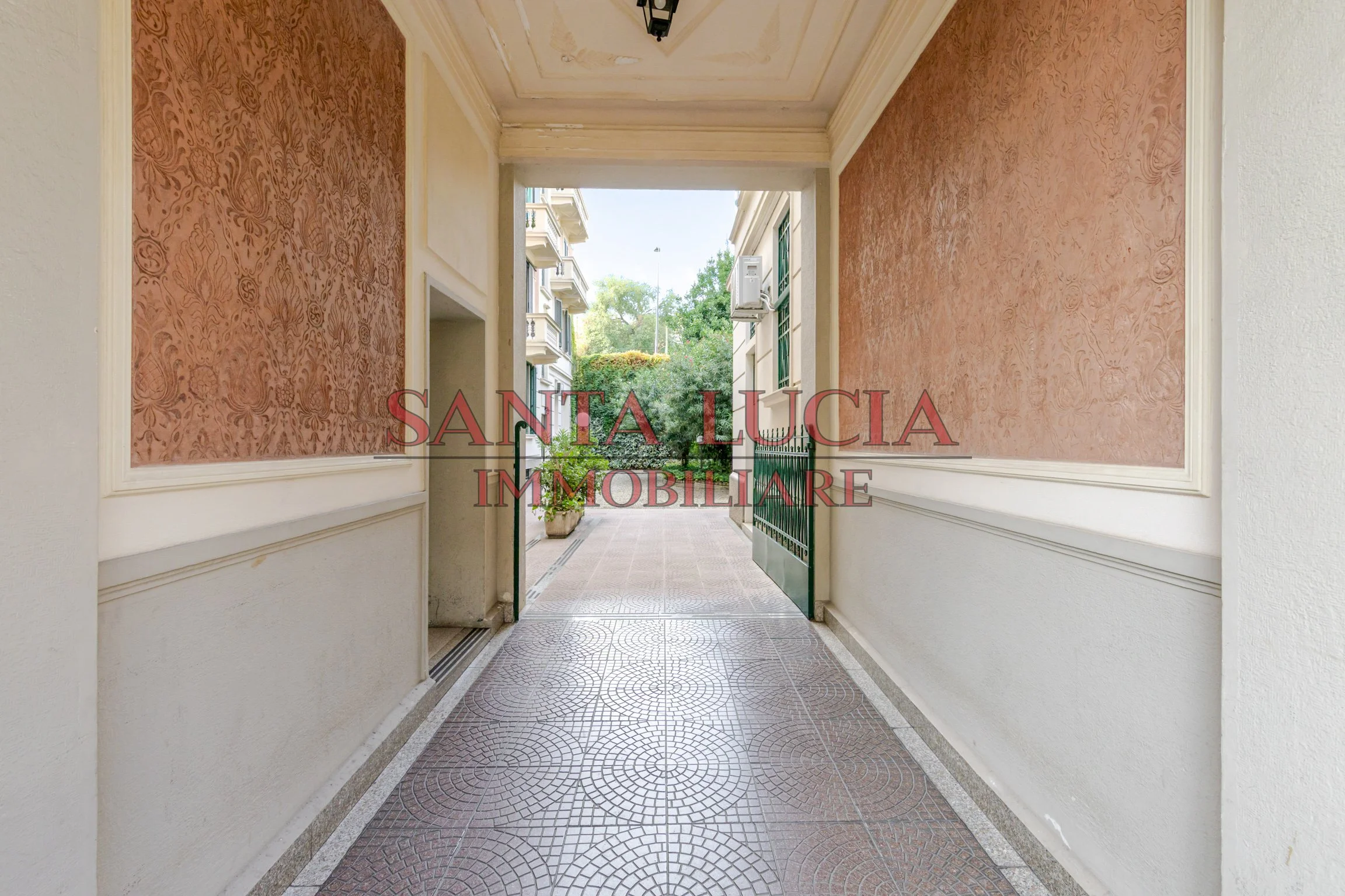 Via Achille Bizzoni 5 - Bilocale ristrutturato -  Santa Lucia Immobiliare