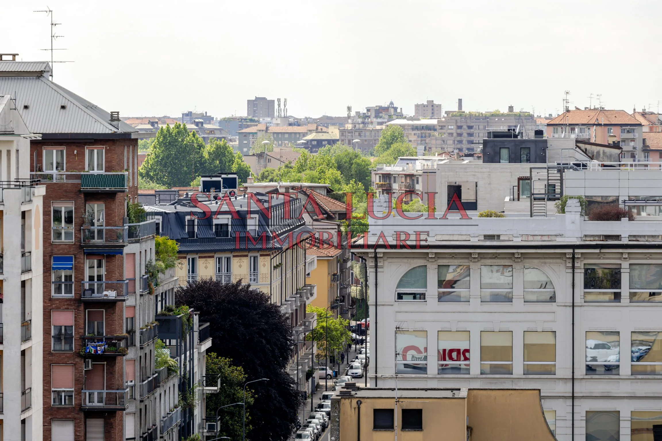 Attico con vista mozzafiato sullo skyline di Milano e alpi - Via Giacomo Boni 29 - Santa Lucia Immobiliare
