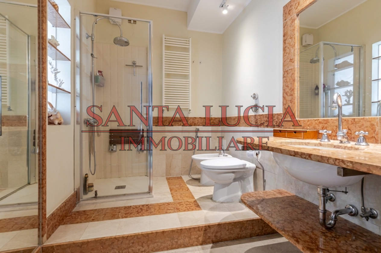 Via Giovanni Masera 10 - Attico unico al piano con terrazzo - Morgagni/Buenos Aires