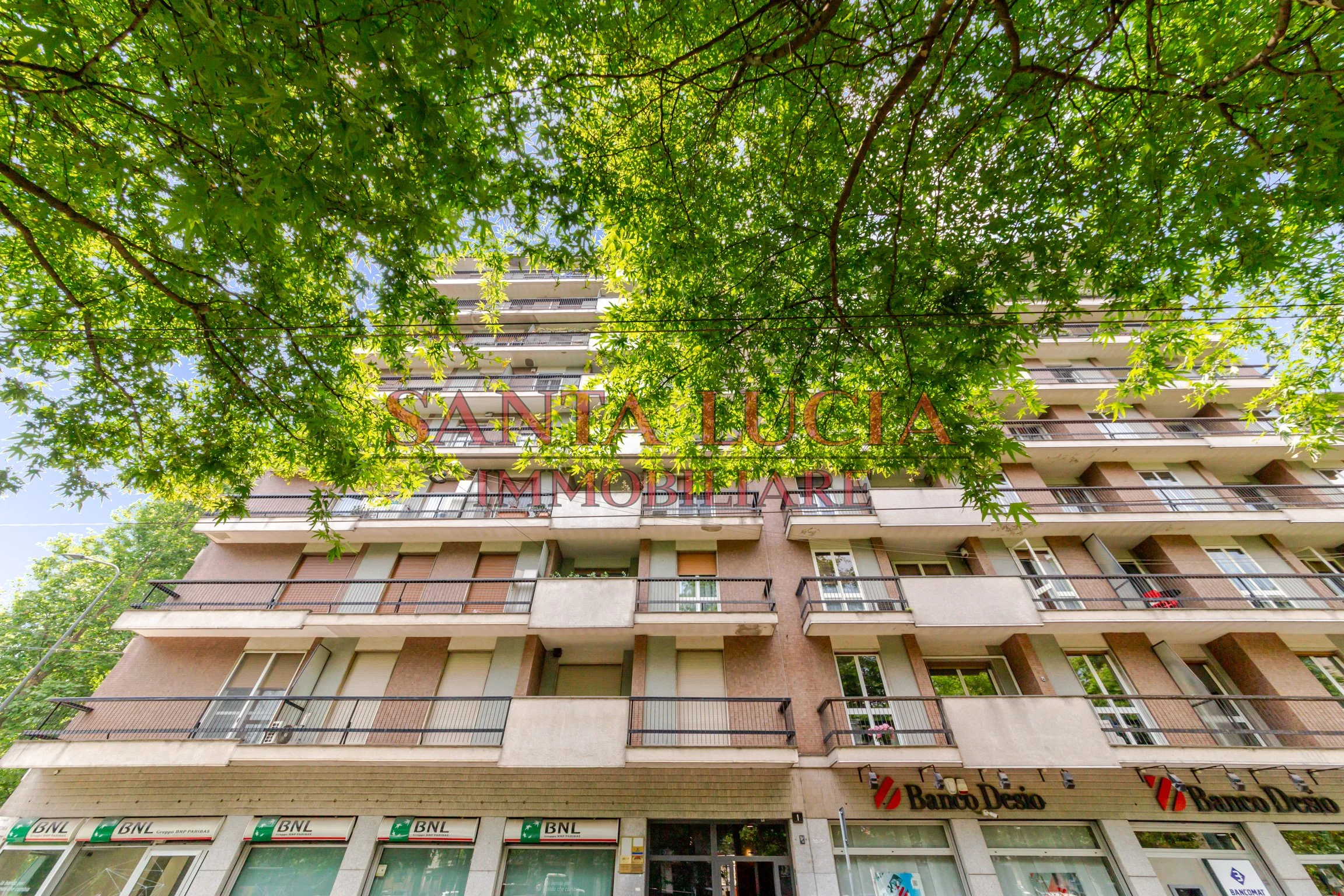 Ampio bilocale ristrutturato - Piazza Firenze 21 - Santa Lucia Immobiliare