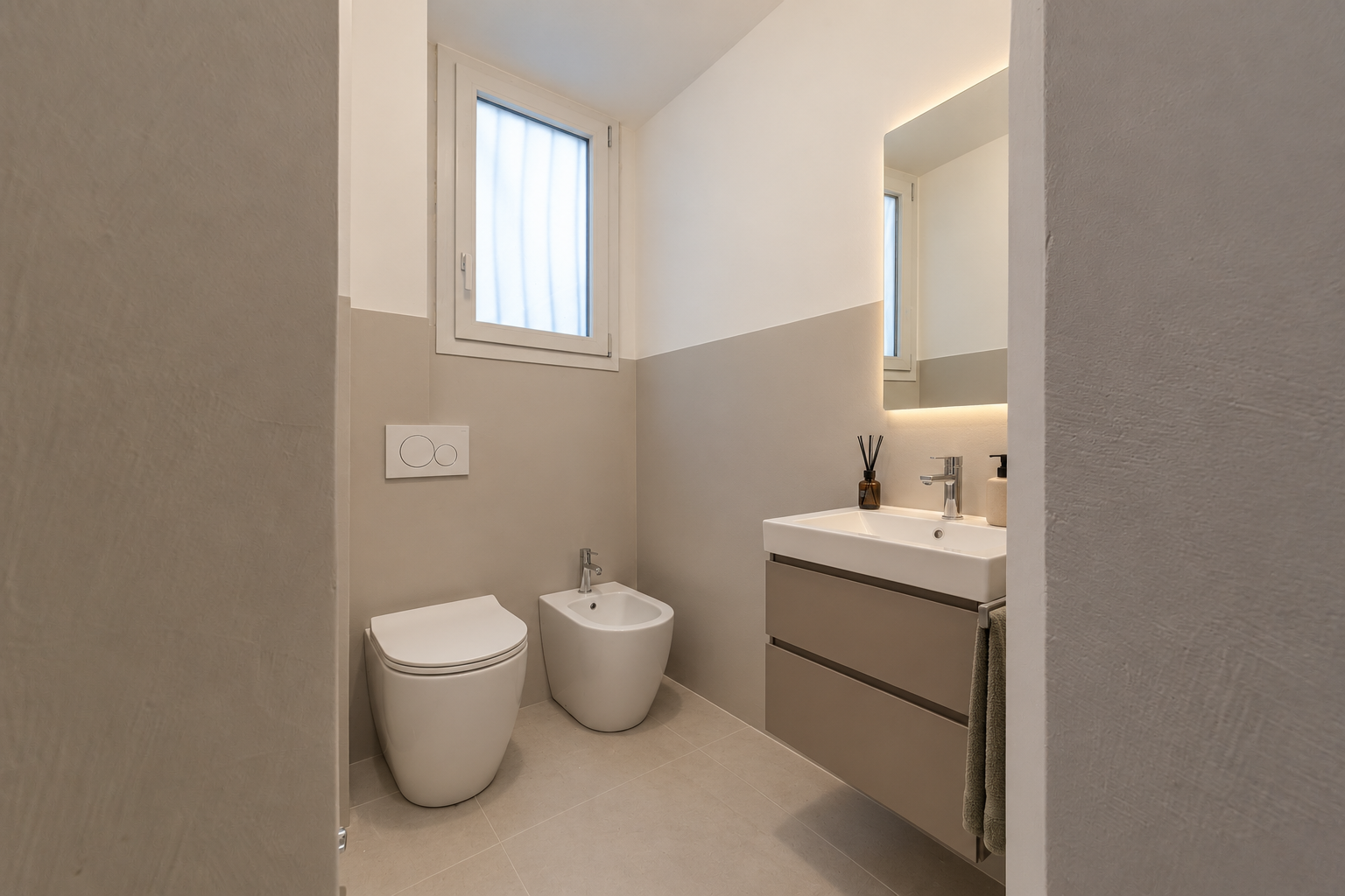 Elegante monolocale - Via Ruggiero Settimo 4 - Santa Lucia Immobiliare