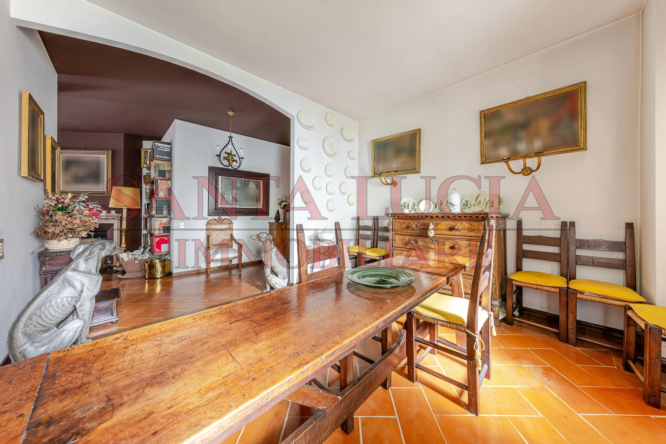 Elegante quadrilocale da ristrutturare in Via Alberto Mario 6 - In vendita - Santa Lucia Immobiliare