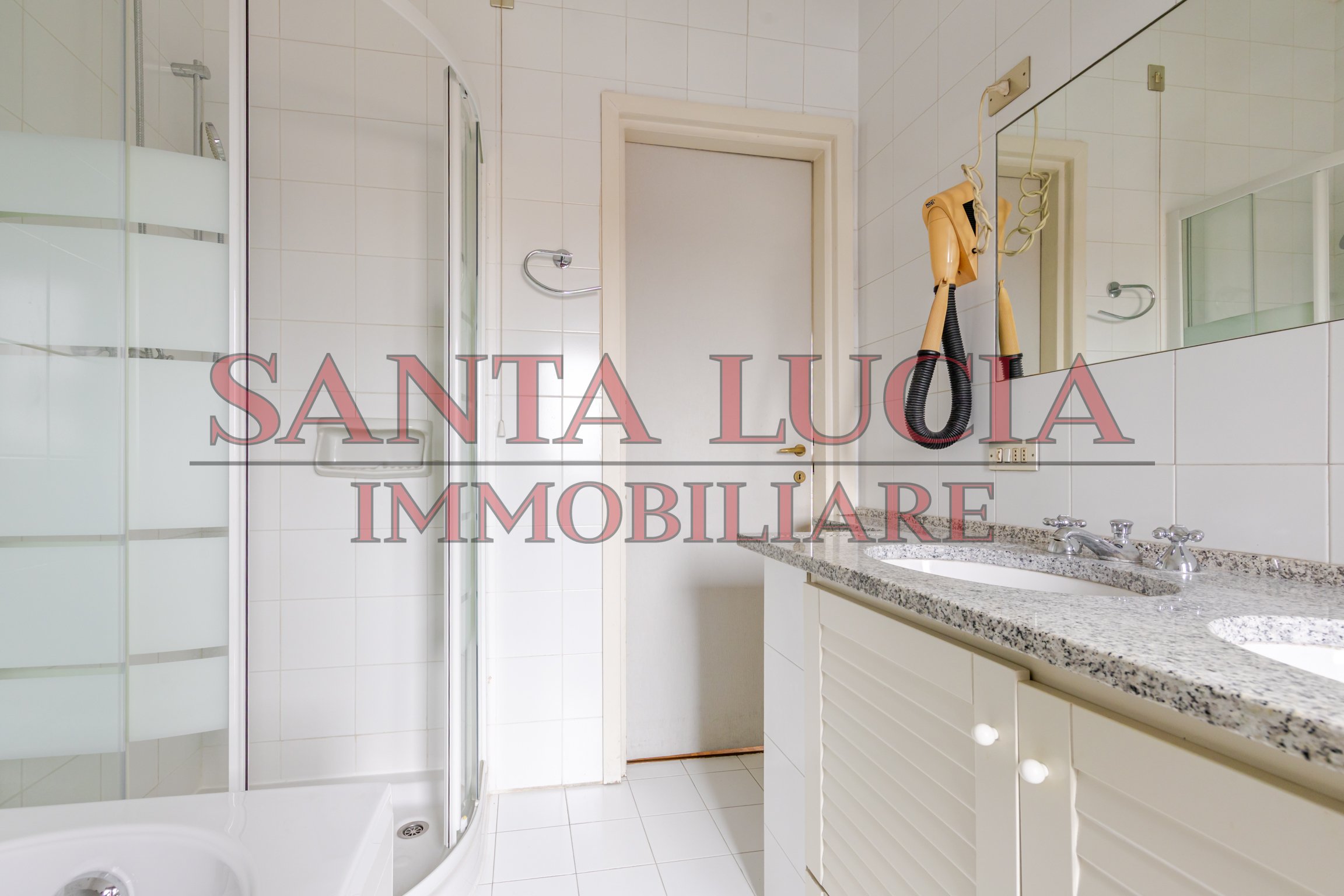 Attico con vista mozzafiato sullo skyline di Milano e alpi - Via Giacomo Boni 29 - Santa Lucia Immobiliare