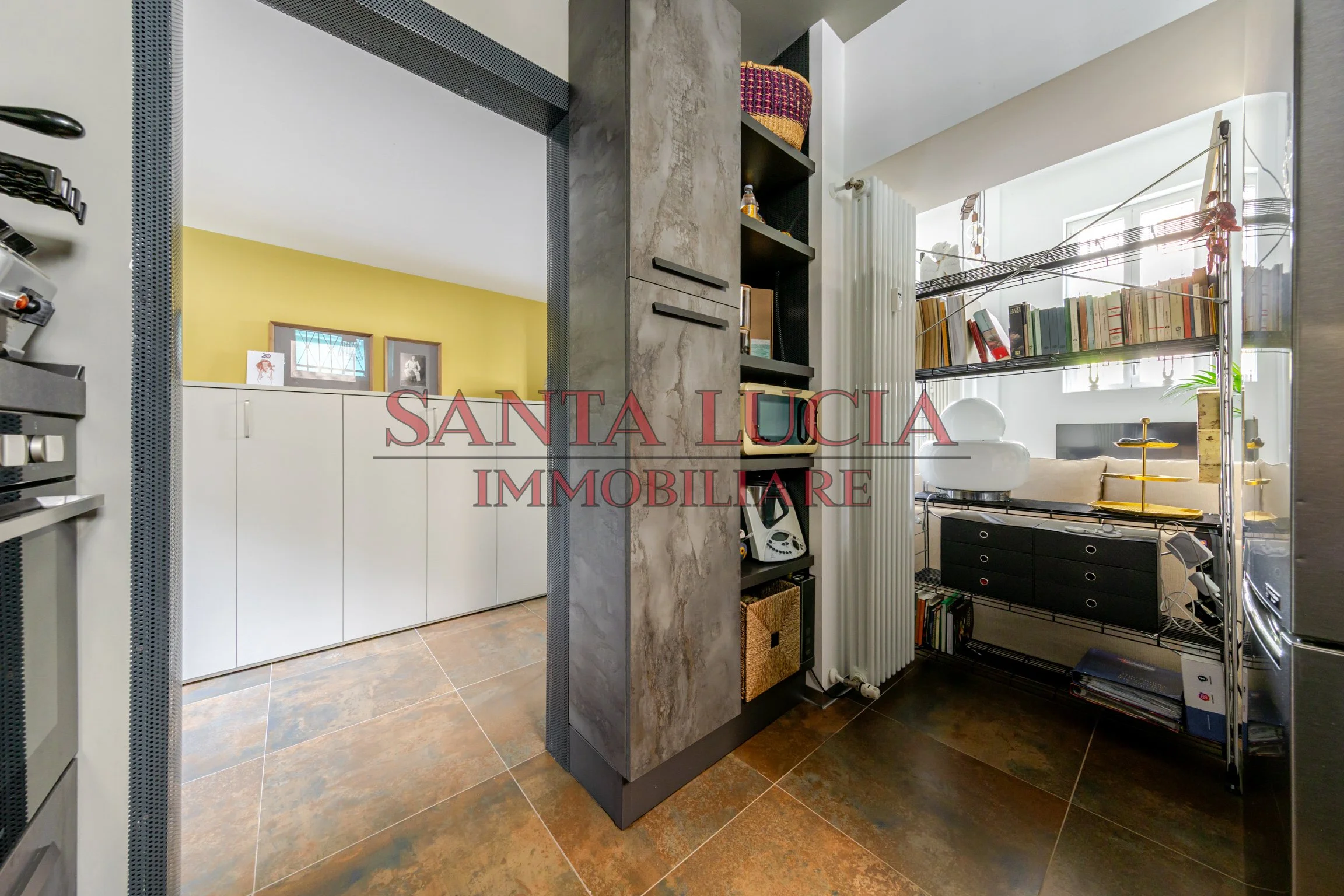 Via Achille Bizzoni 5 - Bilocale ristrutturato -  Santa Lucia Immobiliare