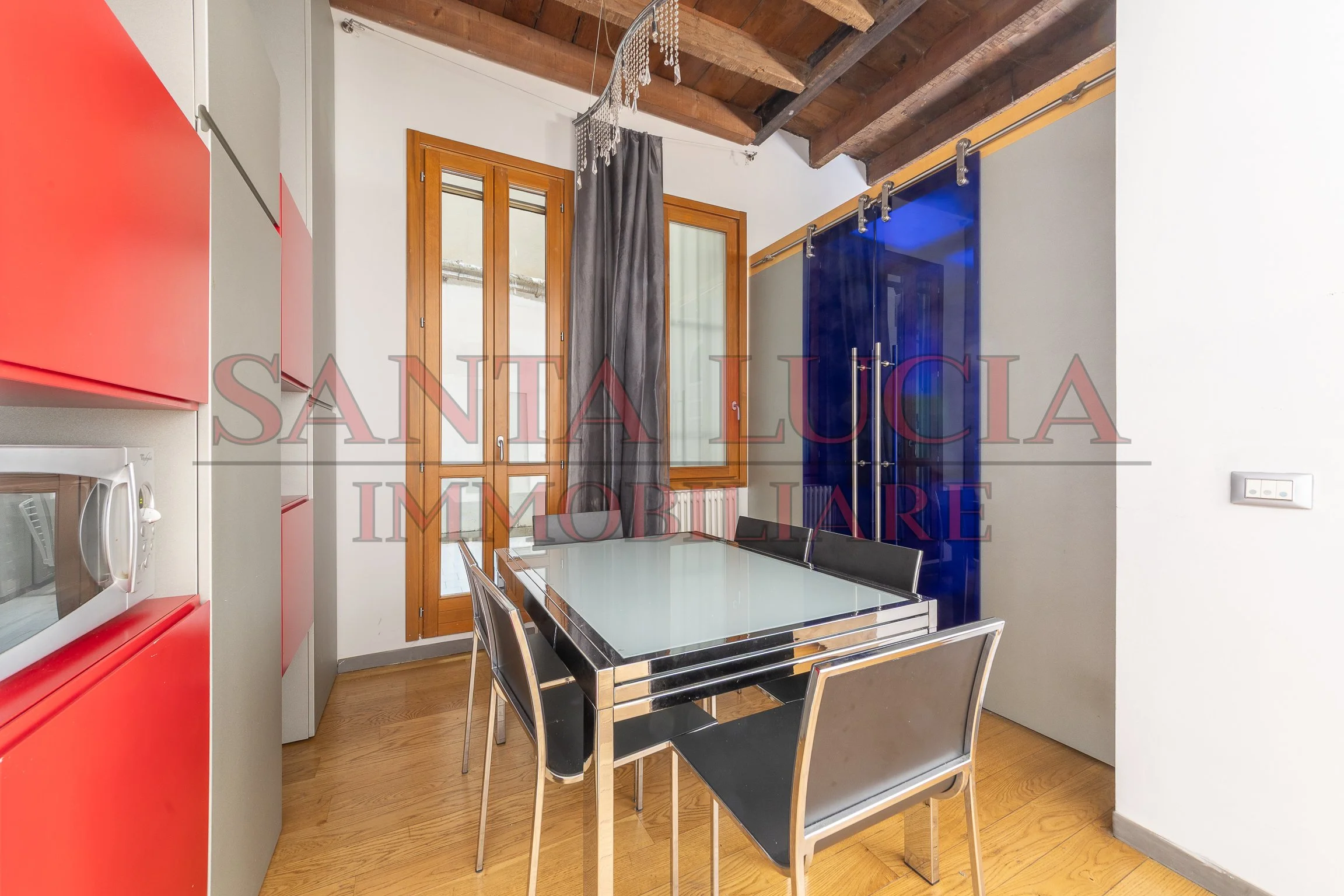 Elegante bilocale arredato - Via Carlo Ravizza 21 - Santa Lucia Immobiliare