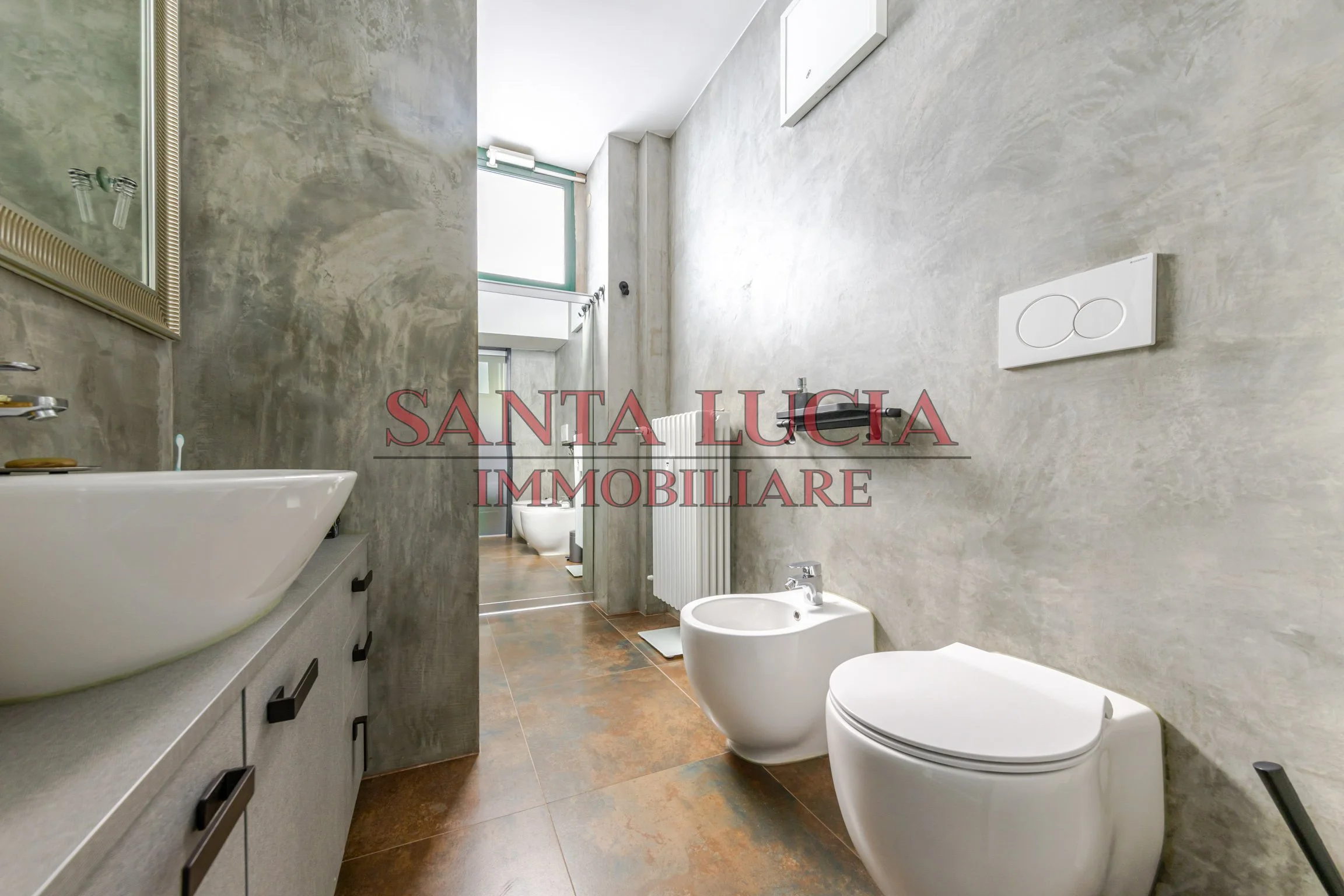Via Achille Bizzoni 5 - Bilocale ristrutturato -  Santa Lucia Immobiliare
