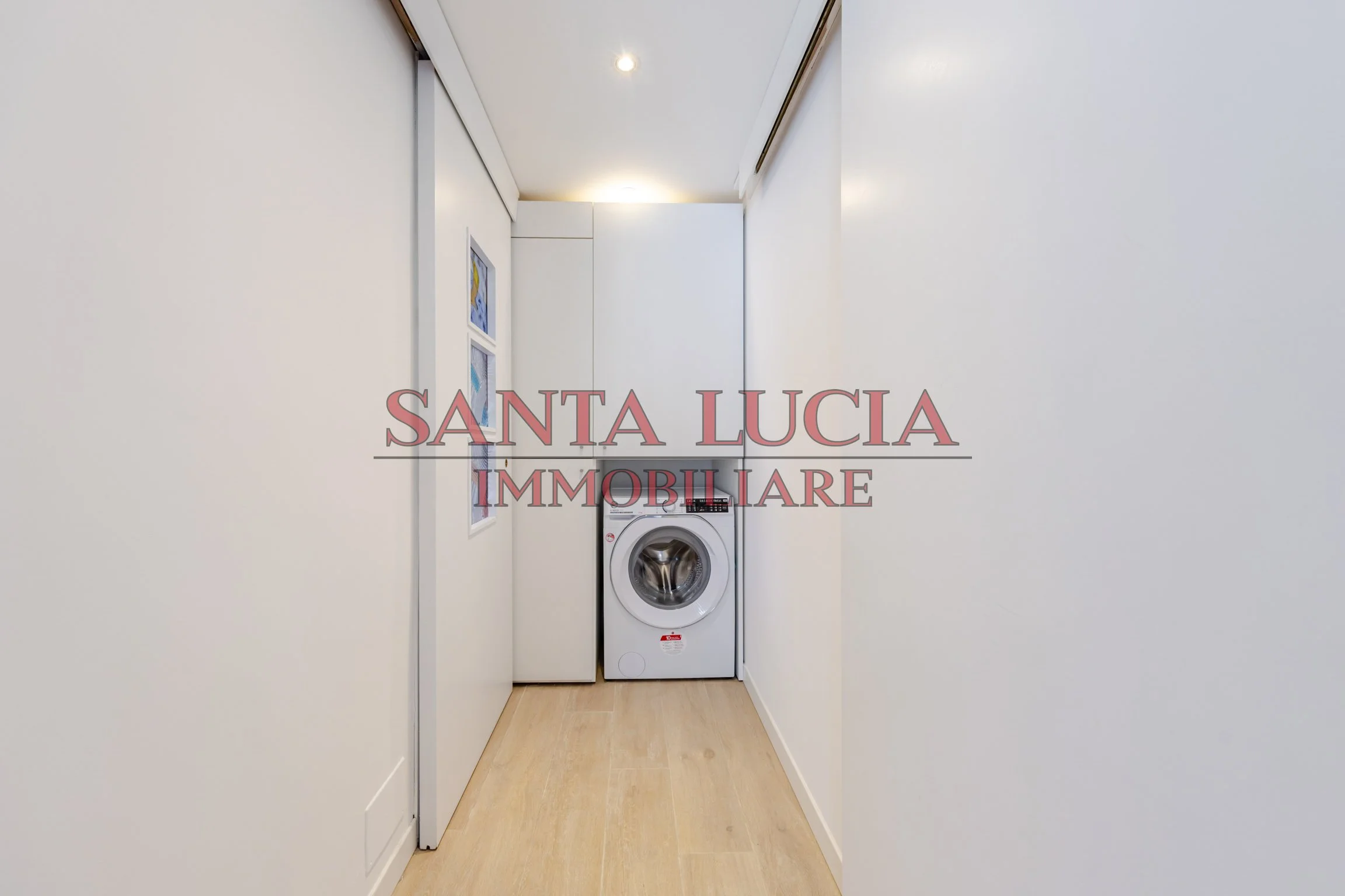 Elegante bilocale piano alto con balcone   - Via Alberto Mario 8 - Santa Lucia Immobiliare