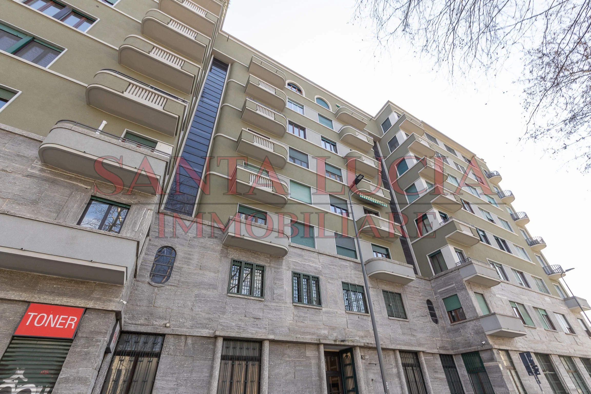Elegante bilocale ristrutturato - Viale Zara 52 - Santa Lucia Immobiliare