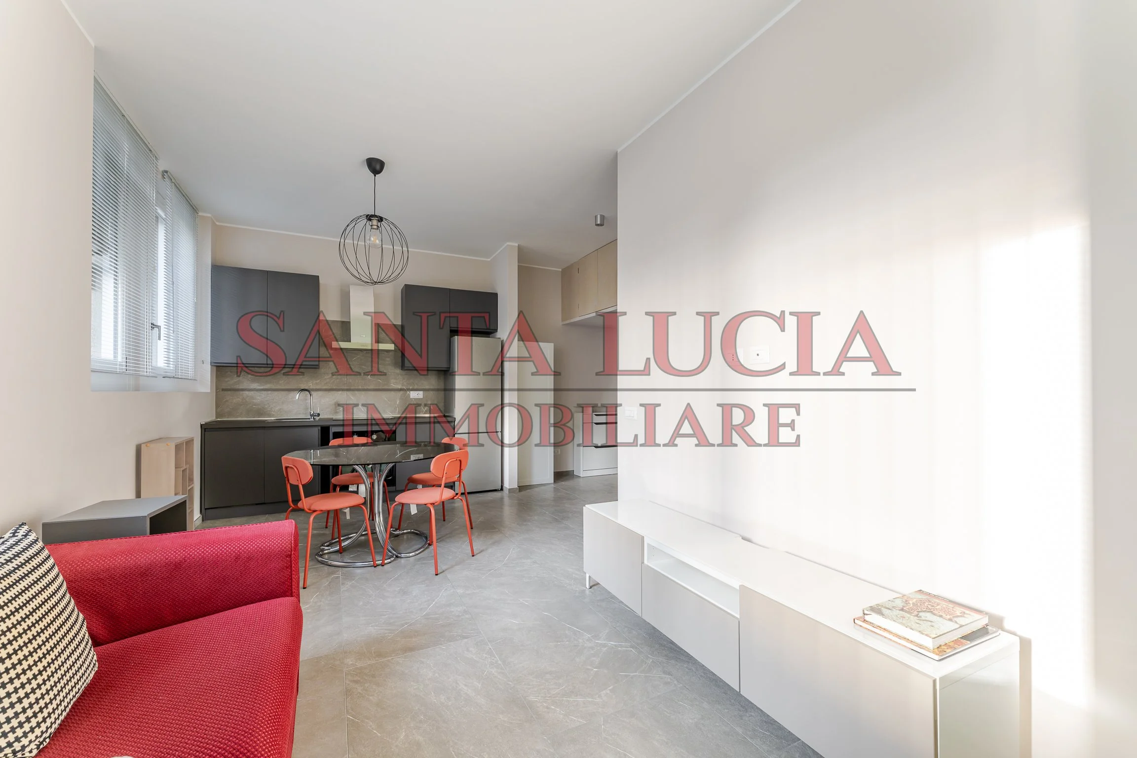 Elegante bilocale in affitto - Via Vincenzo Monti 71 - Santa Lucia Immobiliare