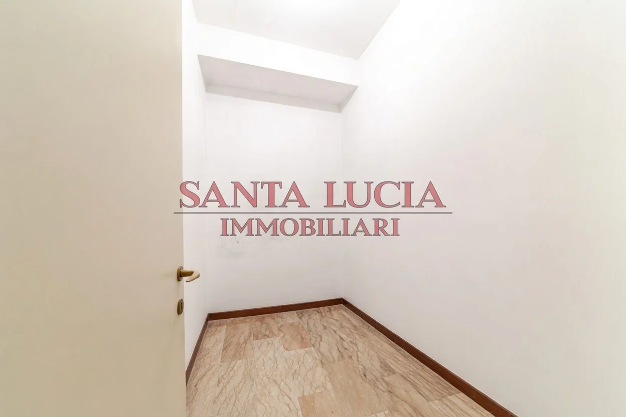 Ampio quadrilocale di prestigio - Via Monte Rosa 15 - Santa Lucia Immobiliare