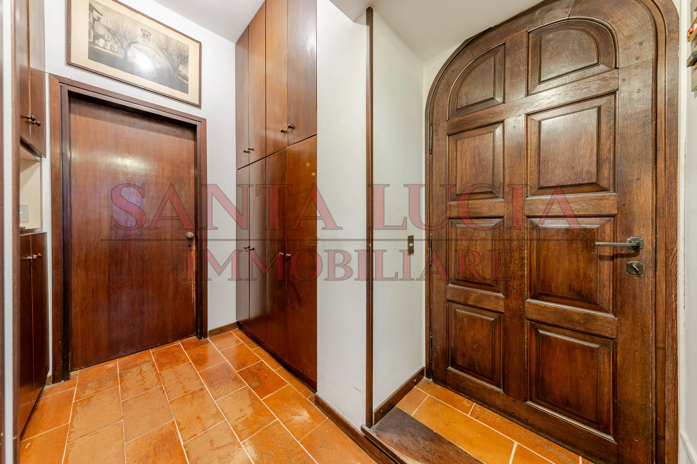 Elegante quadrilocale da ristrutturare in Via Alberto Mario 6 - In vendita - Santa Lucia Immobiliare